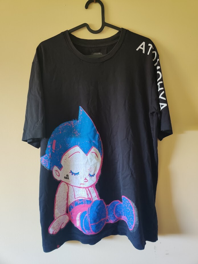 ATOMOHYA Astro Boy Tears of Love Size Large Graphic T Shirt
