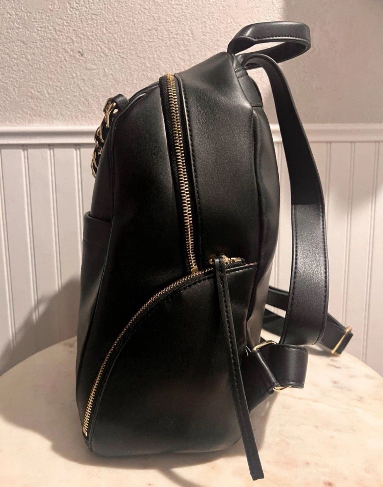 Love Moschino Black Backpack with Gold Heart Chain Borsa PuNero NEW WITH TAG