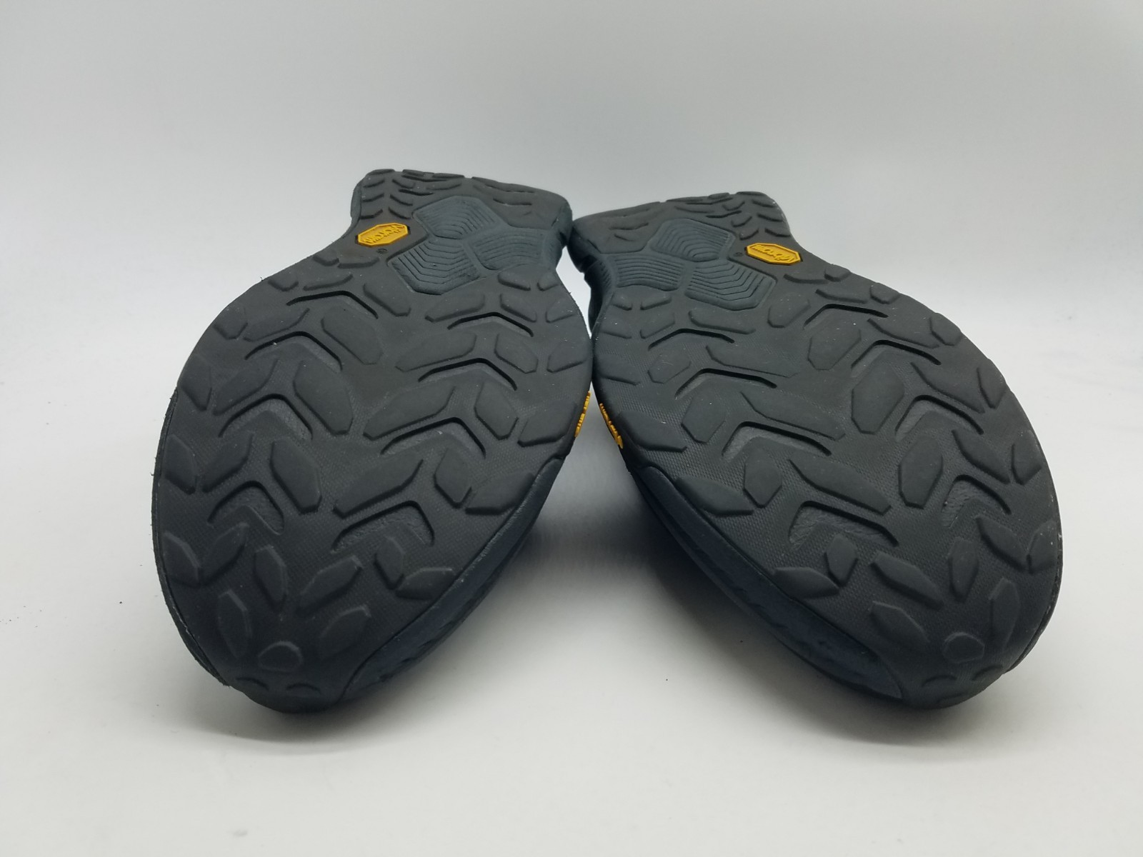 Hoka One One Transport Men’s Size 11.5 D (Medium) Vibram Running Shoes Black