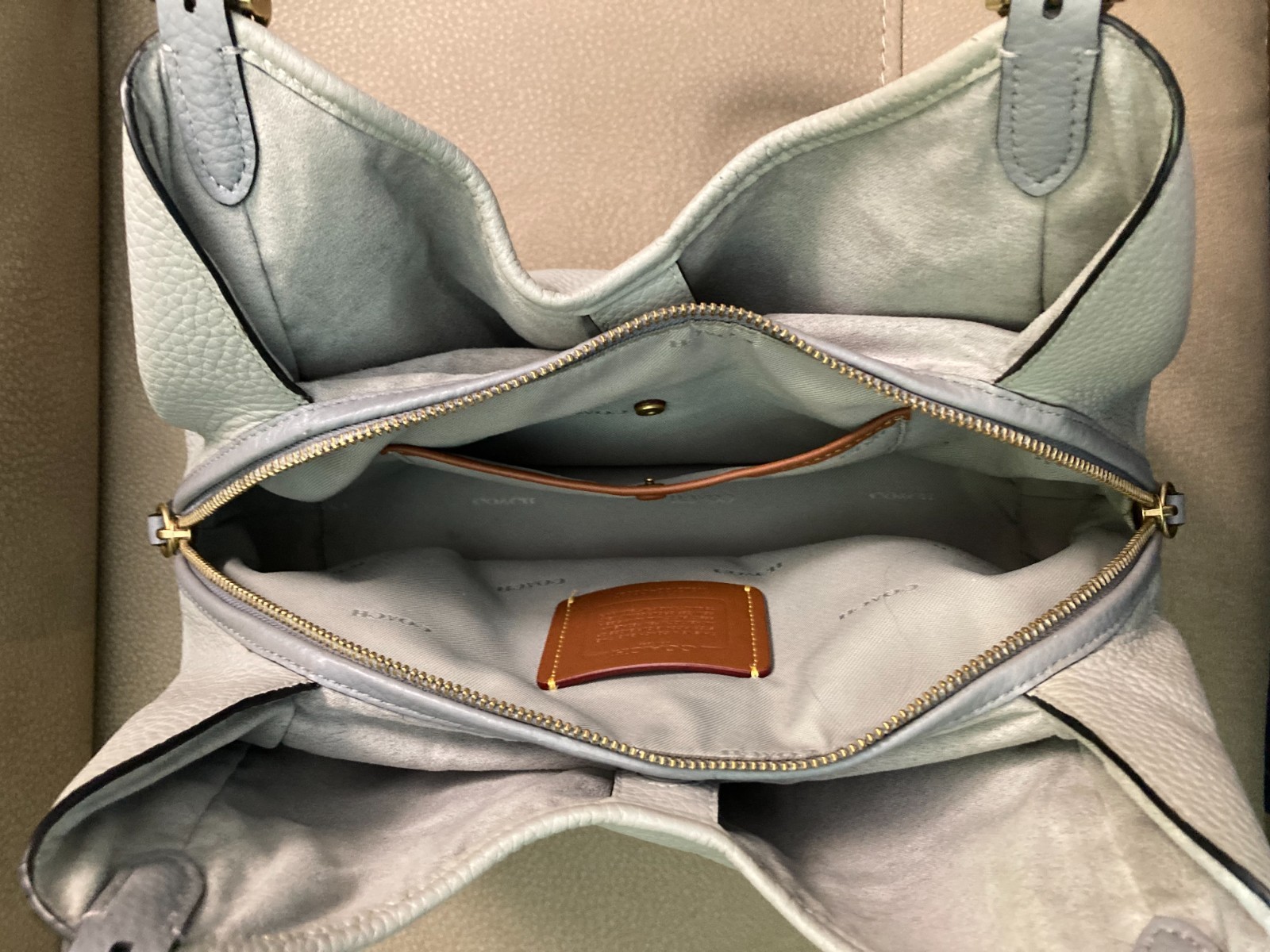 COACH ” LORI” CARRYALL STYLE SHOULDER BAG IN PALE GRAY PEBBLED LEATHER_NO. C6627
