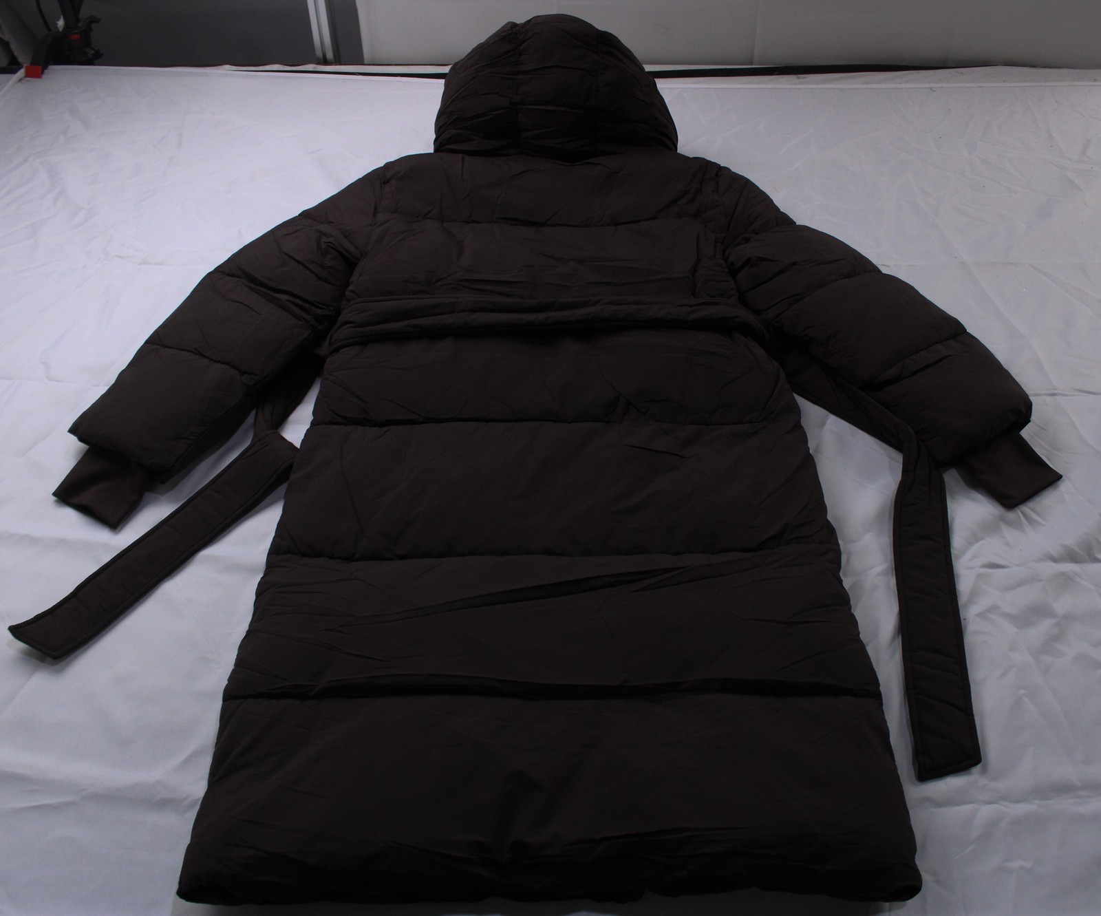Gap Women’s Belted Long Hooded Zip Up Puffer Coat BE5 Terra Brown Medium
