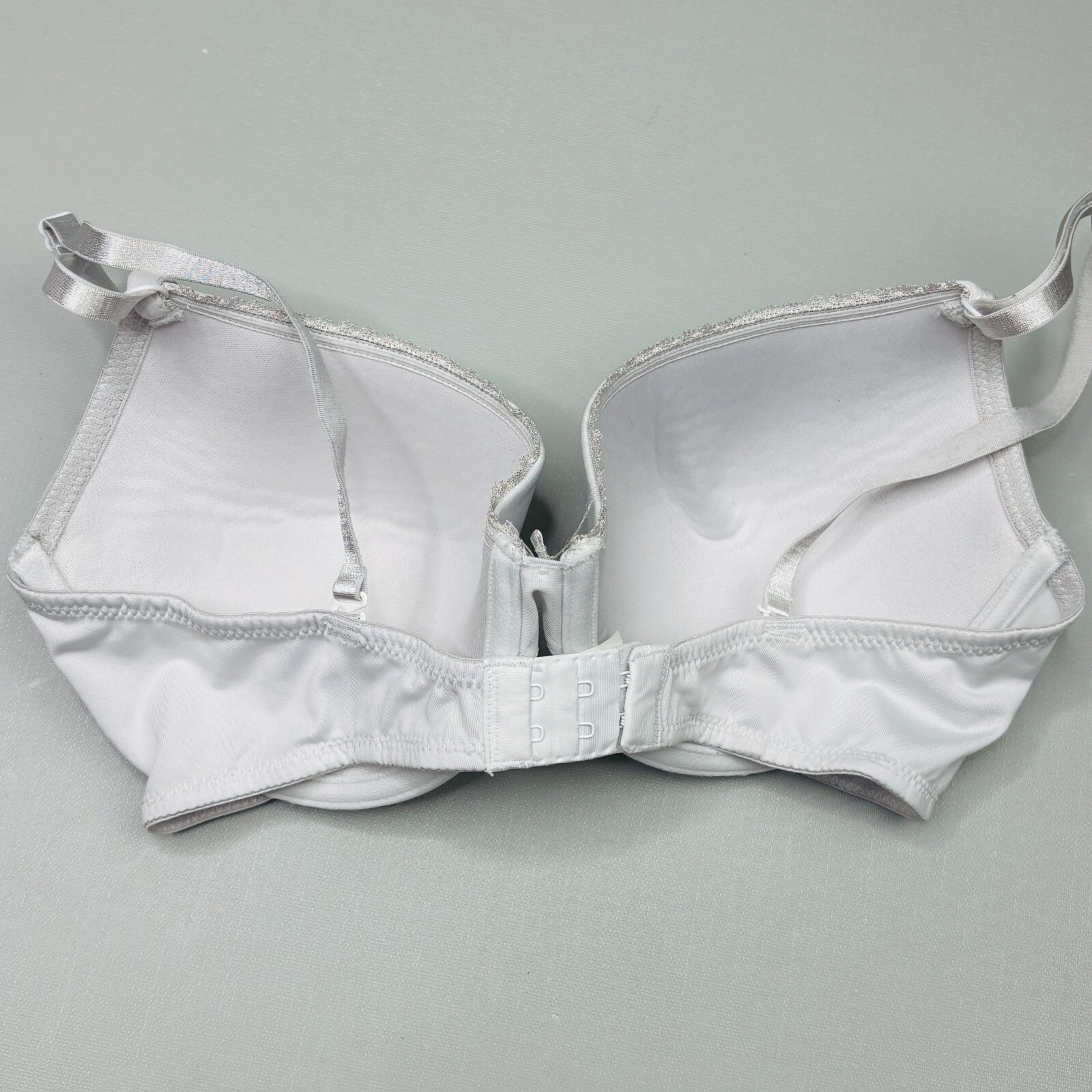 Maidenform Bra 34D Grey Padded Underwire Multiway Straps