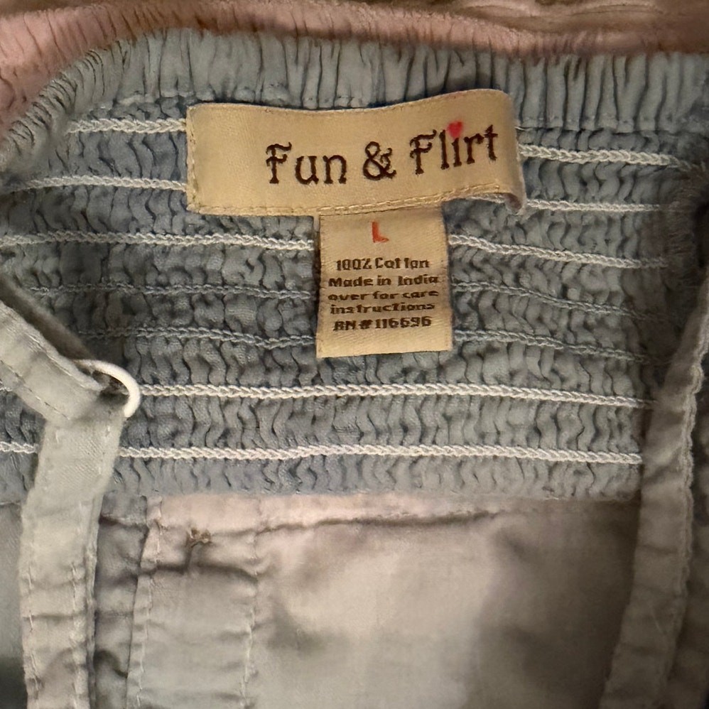 FUN & FLIRT Ombre Sphaghetti Strap Crop Top Size L