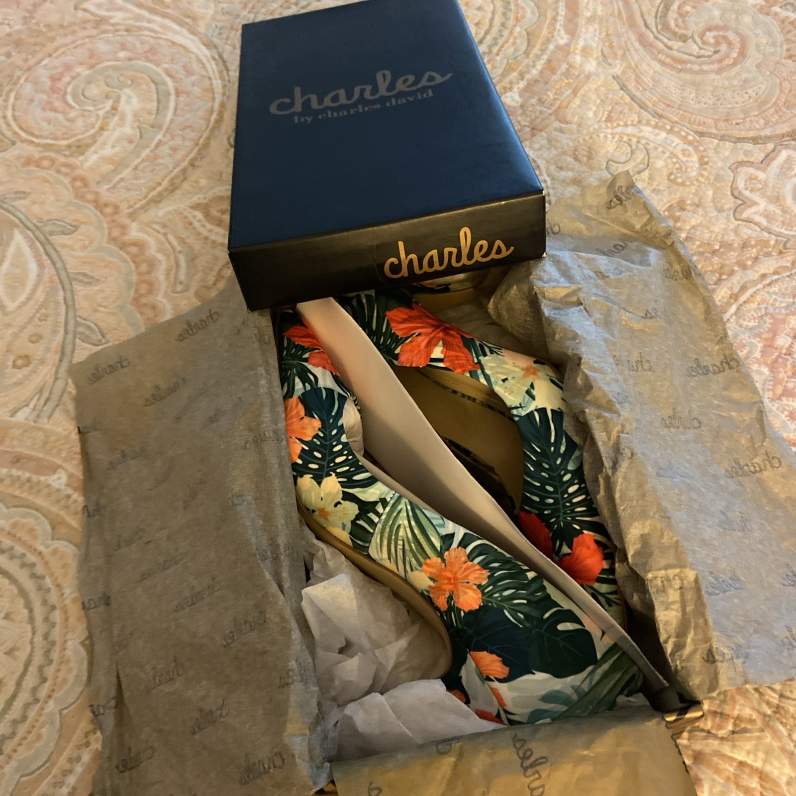 Charles by Charles David Tropical Hibiscus Print Stiletto Heels Women’s Size 9