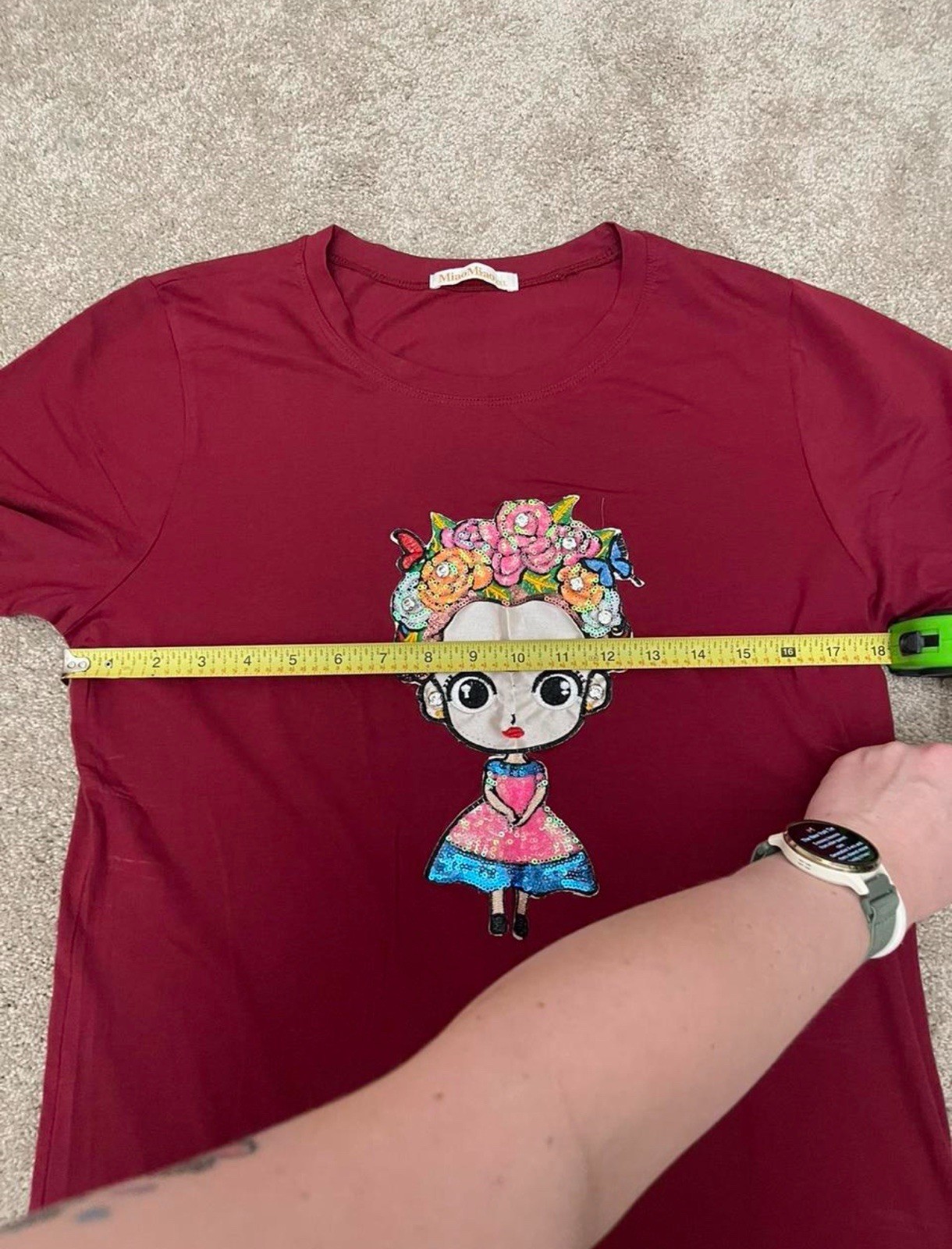 Miao Miao Frida Kahlo Inspired Sequin Burgundy Graphic Tee Women’s Size M