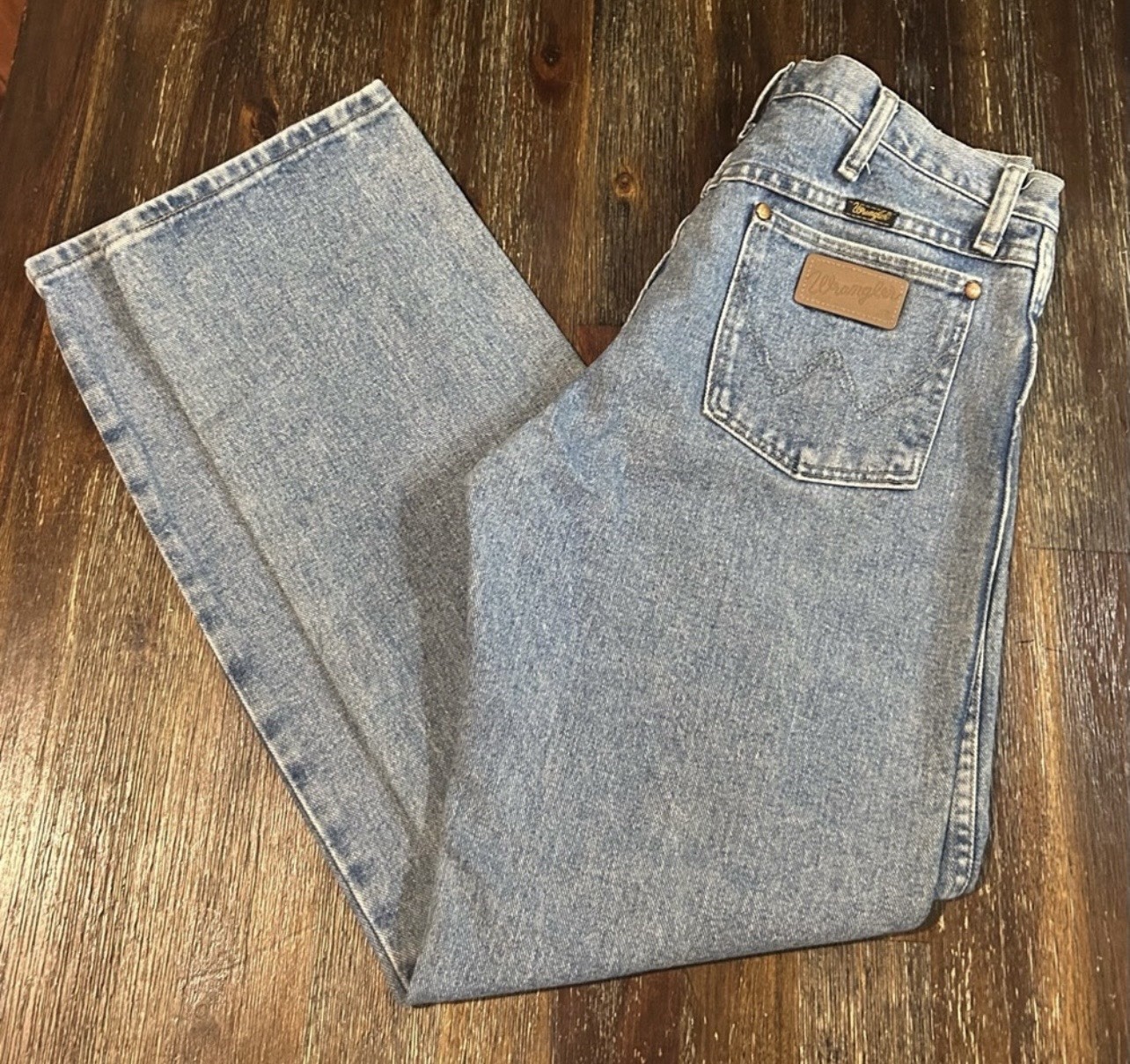 NWOT WRANGLER ANTIQUE WASH UNISEX Cowboy CutOriginal Fit Jean