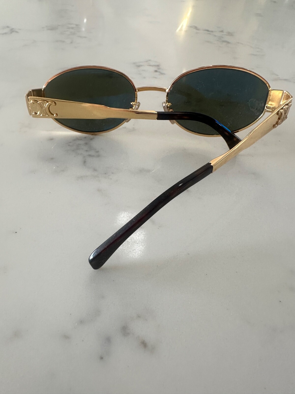 Celine Triomphe CL40235U Gold Frame Green Lenses Sunglasses New with box