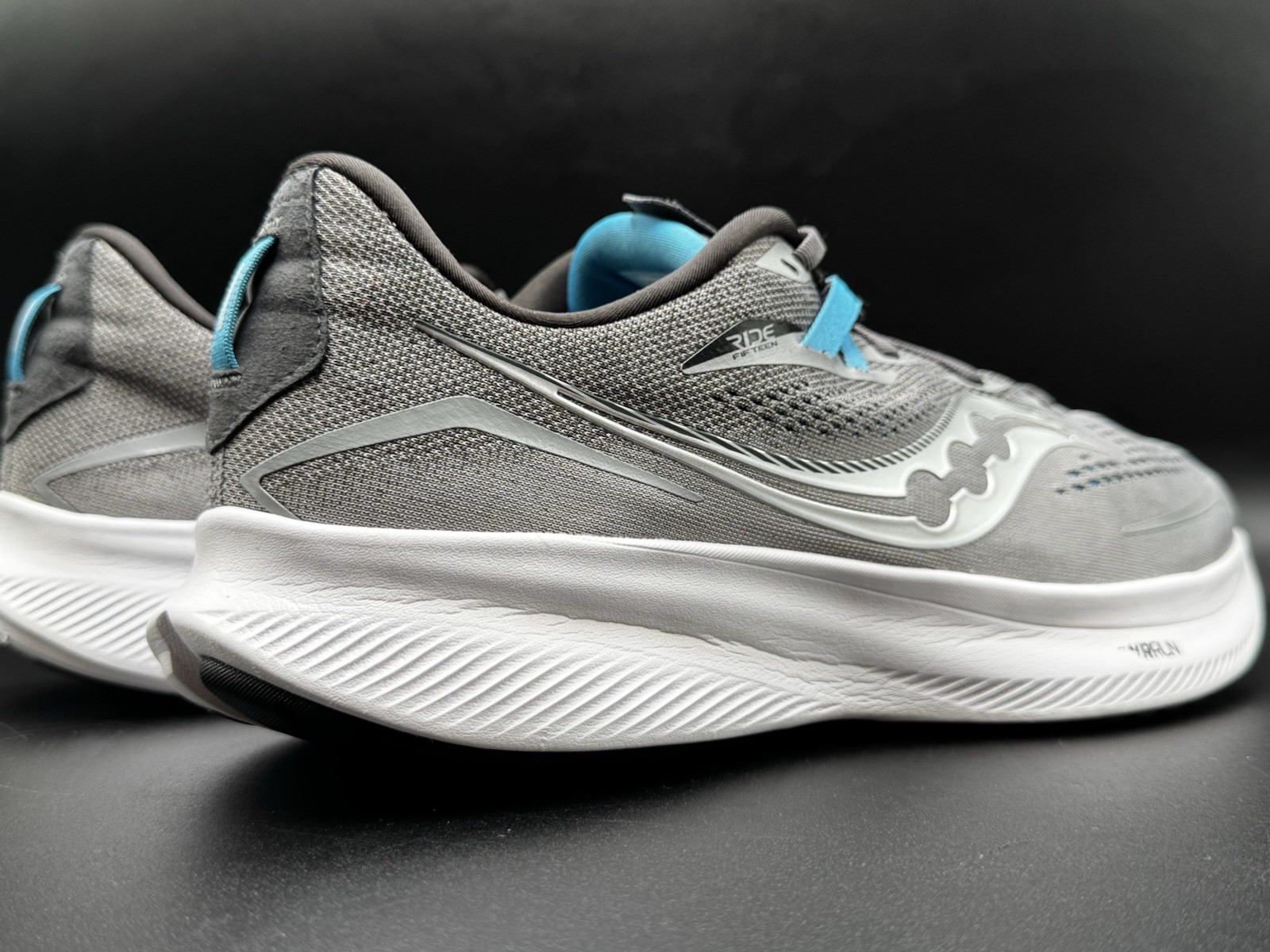 Size 12.5 – Saucony Ride 15 Alloy Topaz Running Shoes