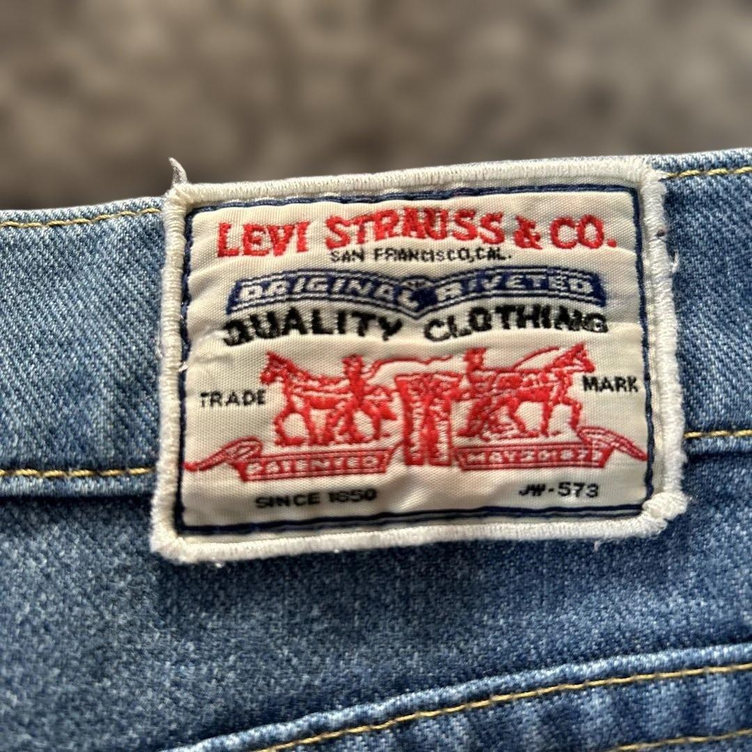 Levi’s Original Levi’s Straight Denim JW573