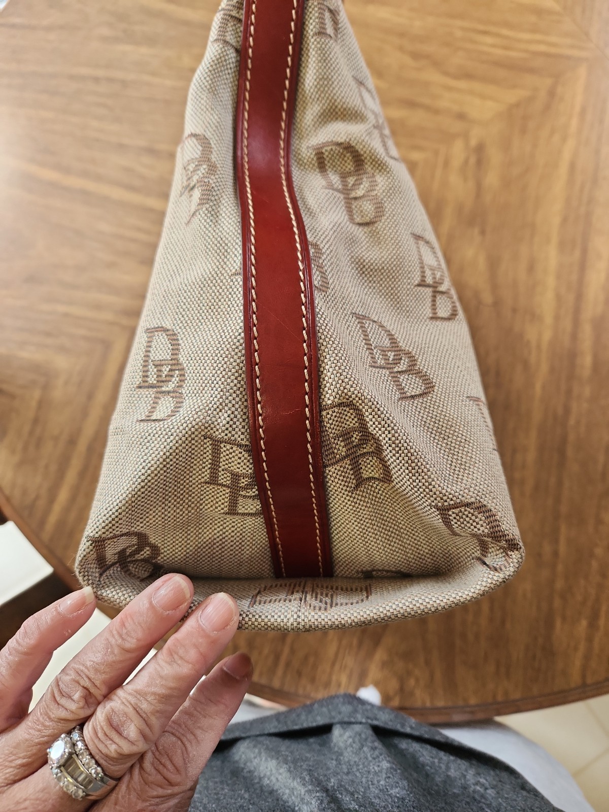 Nice Dooney & Bourke Shoulder Bag Tan Brown Florentine Jacquard Zip Slouchy Y2K