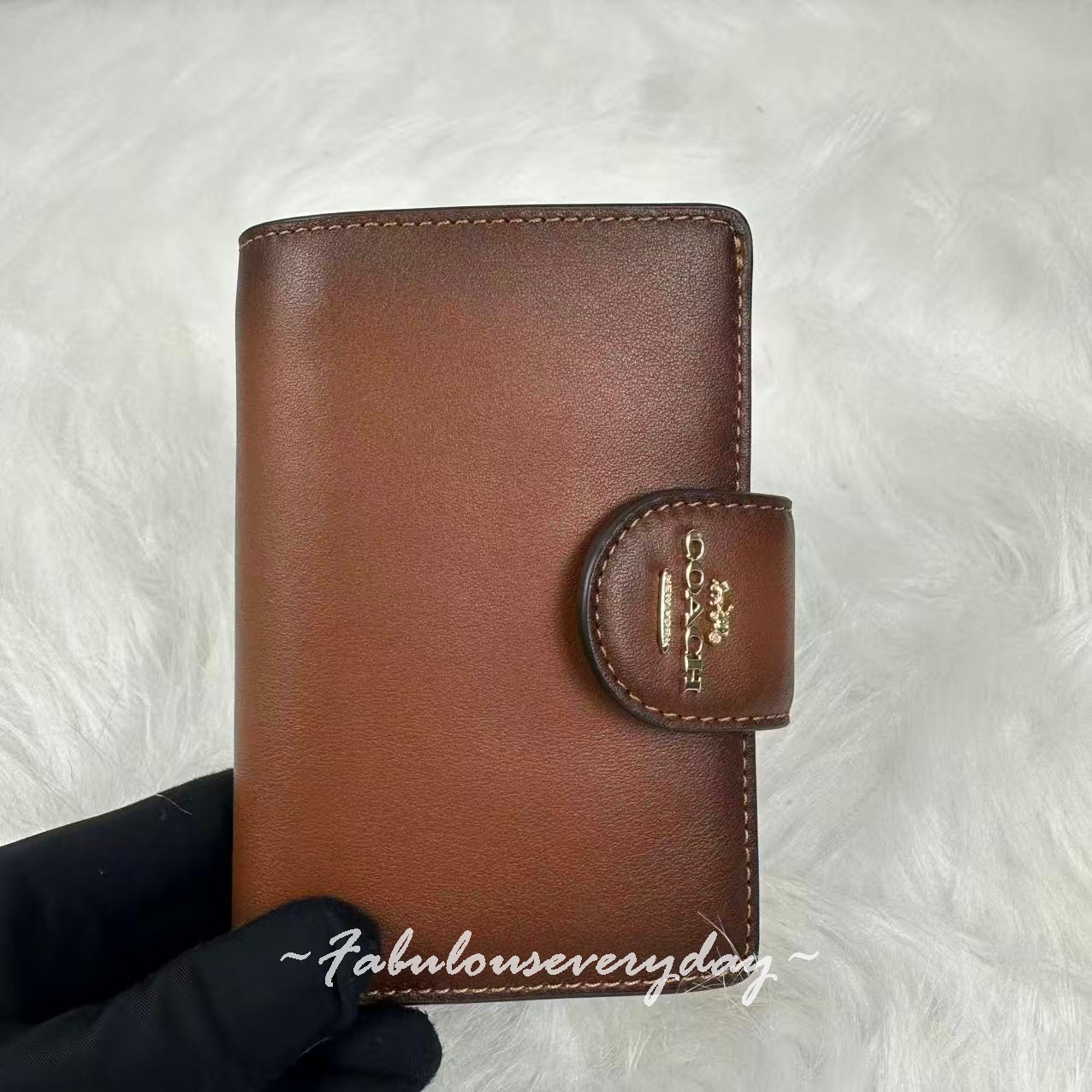 Coach Medium Corner Zip Wallet In Smooth Leather/Gold/Redwood CEC27 NWT