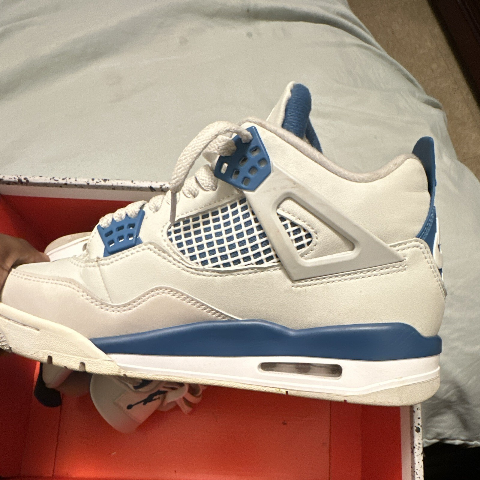 Air Jordan 4 Men’s Size 8.5 Military Blue Retro 2024