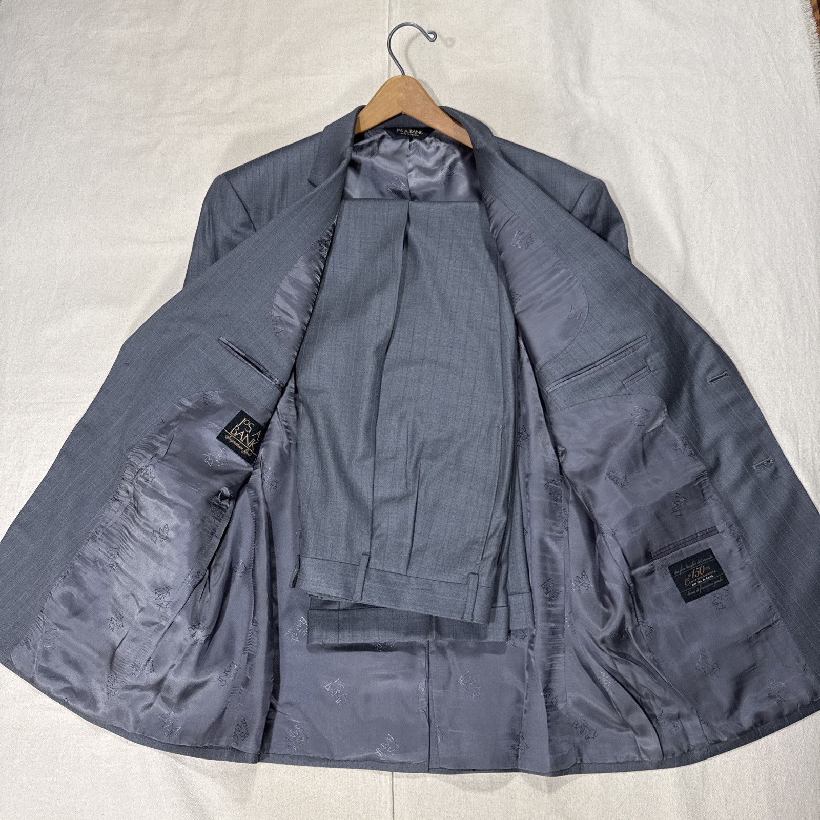Jos. A. Bank Suit Signature Gold 100% Wool Centro cinquanta 44R 36×32