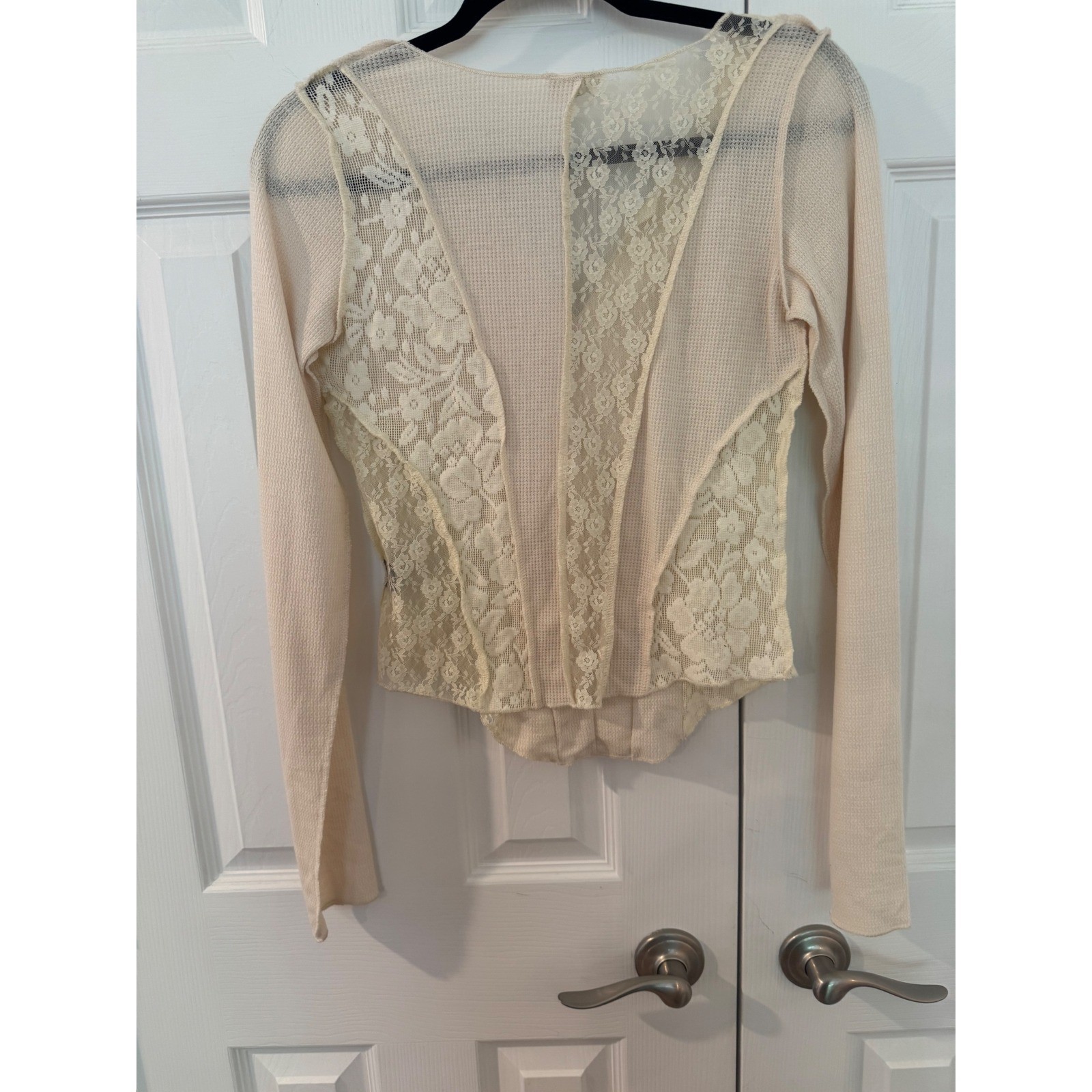POL Cream Thermal Lace Panel V-Neck Long Sleeve Top whimsy Boho Coquette Medium
