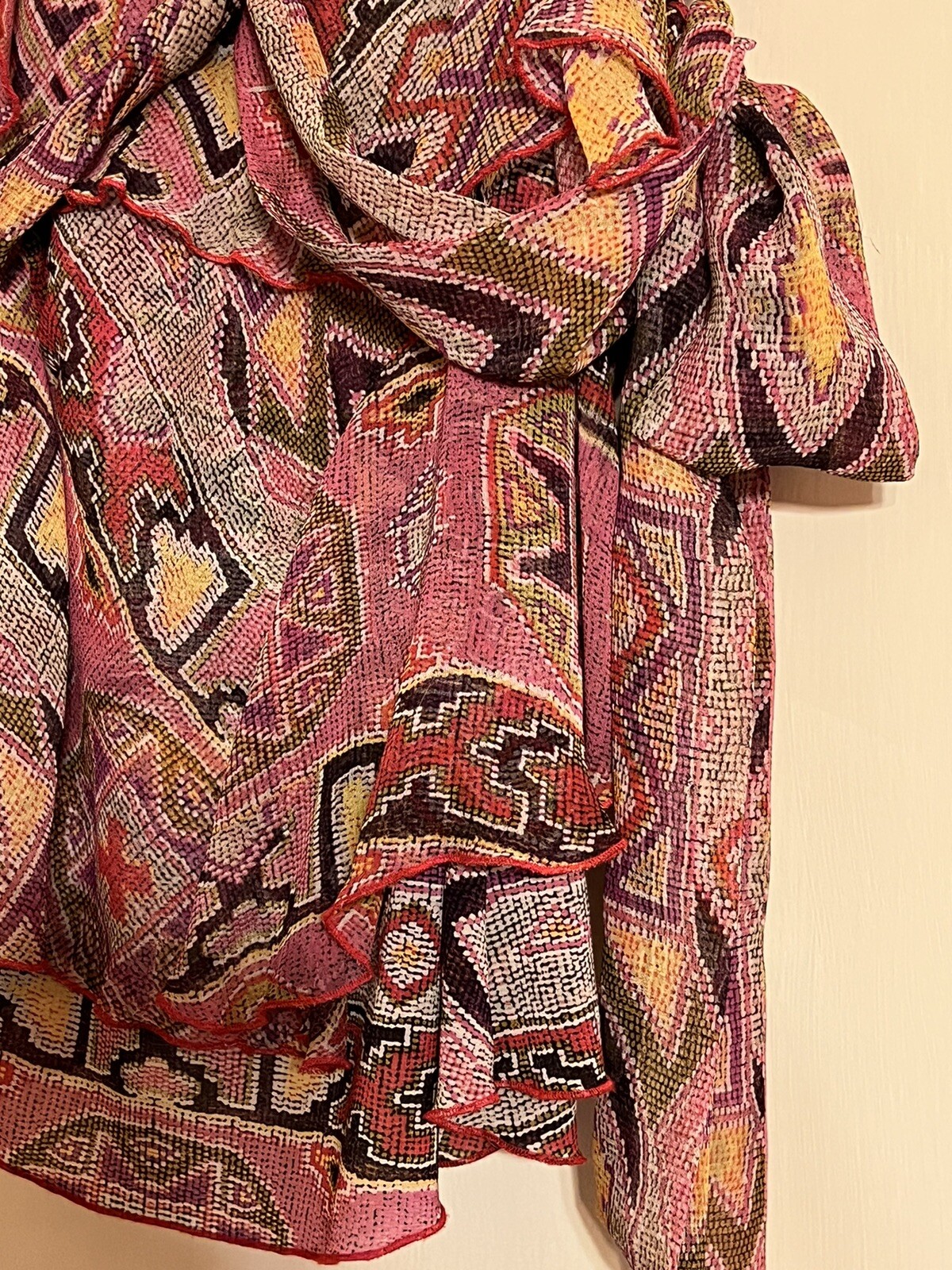 Diane Von Furstenburg 100% Silk Ruffle Tie Shirt Blouse Y2K Mosaic Art Womens 4