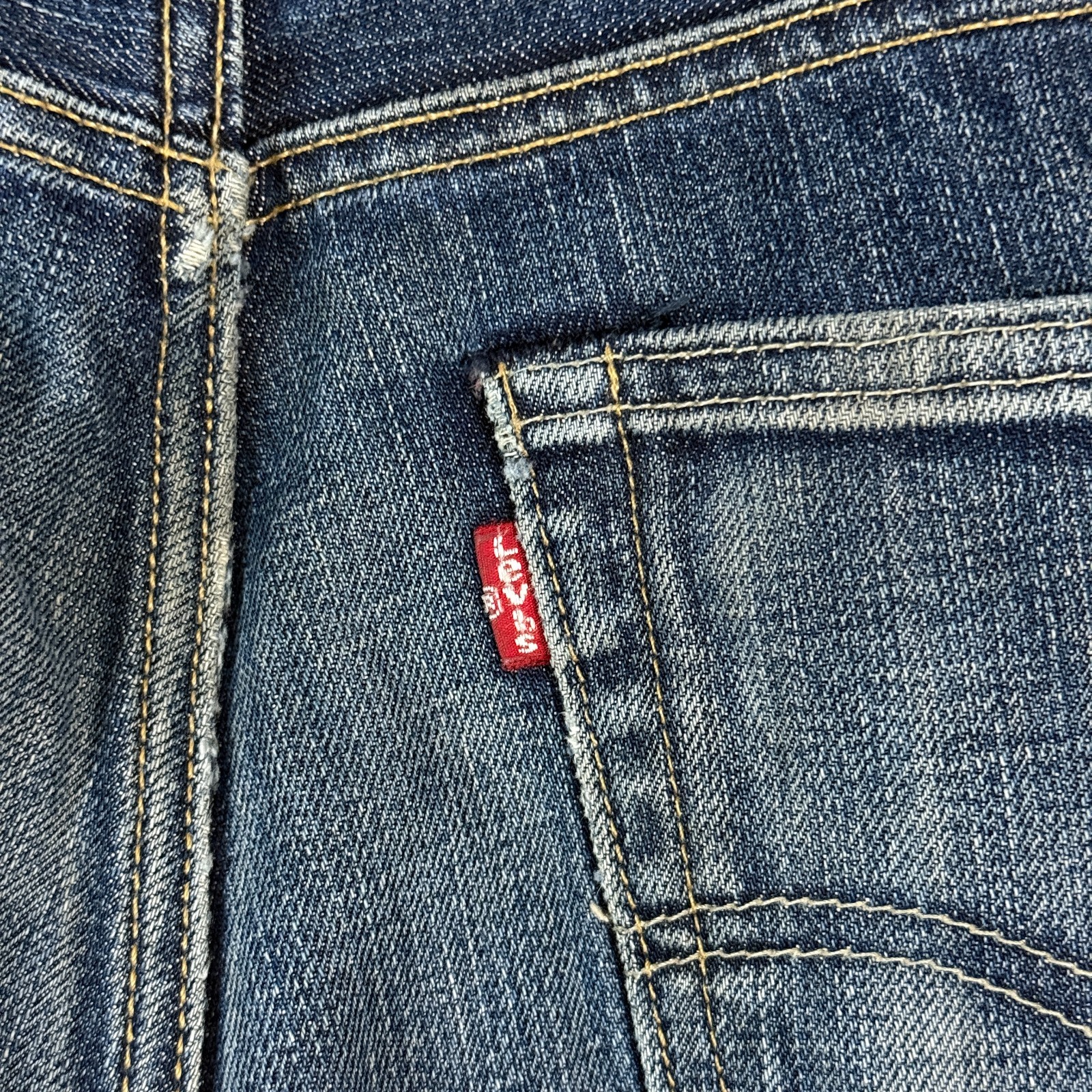 Levis Jeans Mens 32×34 Blue 513 Slim Fit Selvedge Dark Denim Whisker Distressed