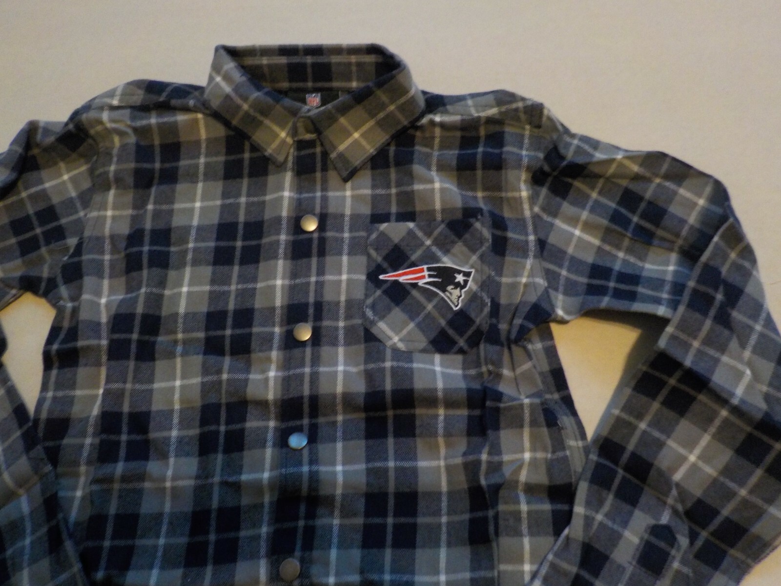 NEW ENGLAND PATRIOTS NFL TEAM APPAREL LONG SLEEVE BUTTON UP SHIRT YOUTH S M L XL