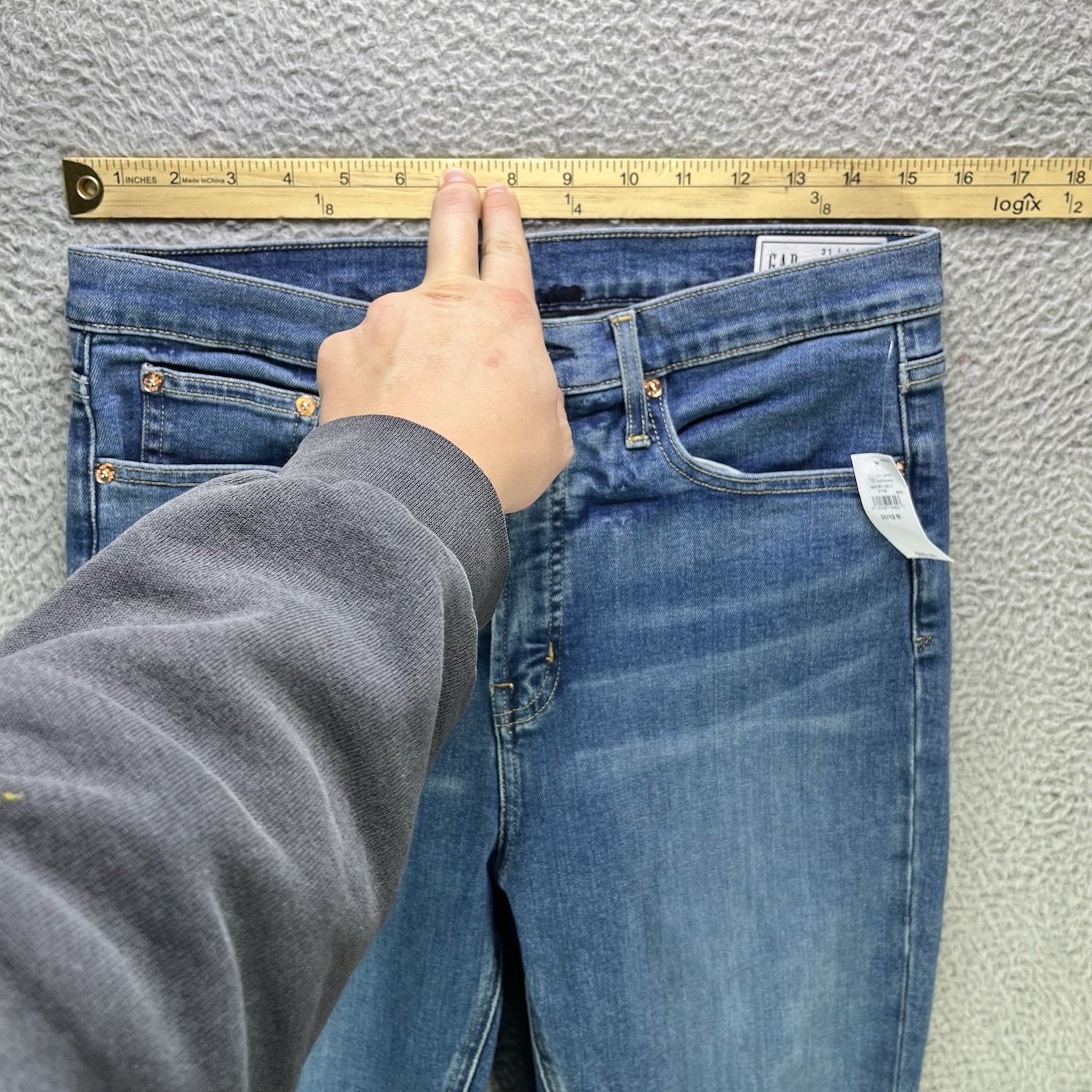 Gap Vintage High Rise Slim Jeans Womens 31 / 12R Blue Distressed Denim NWT