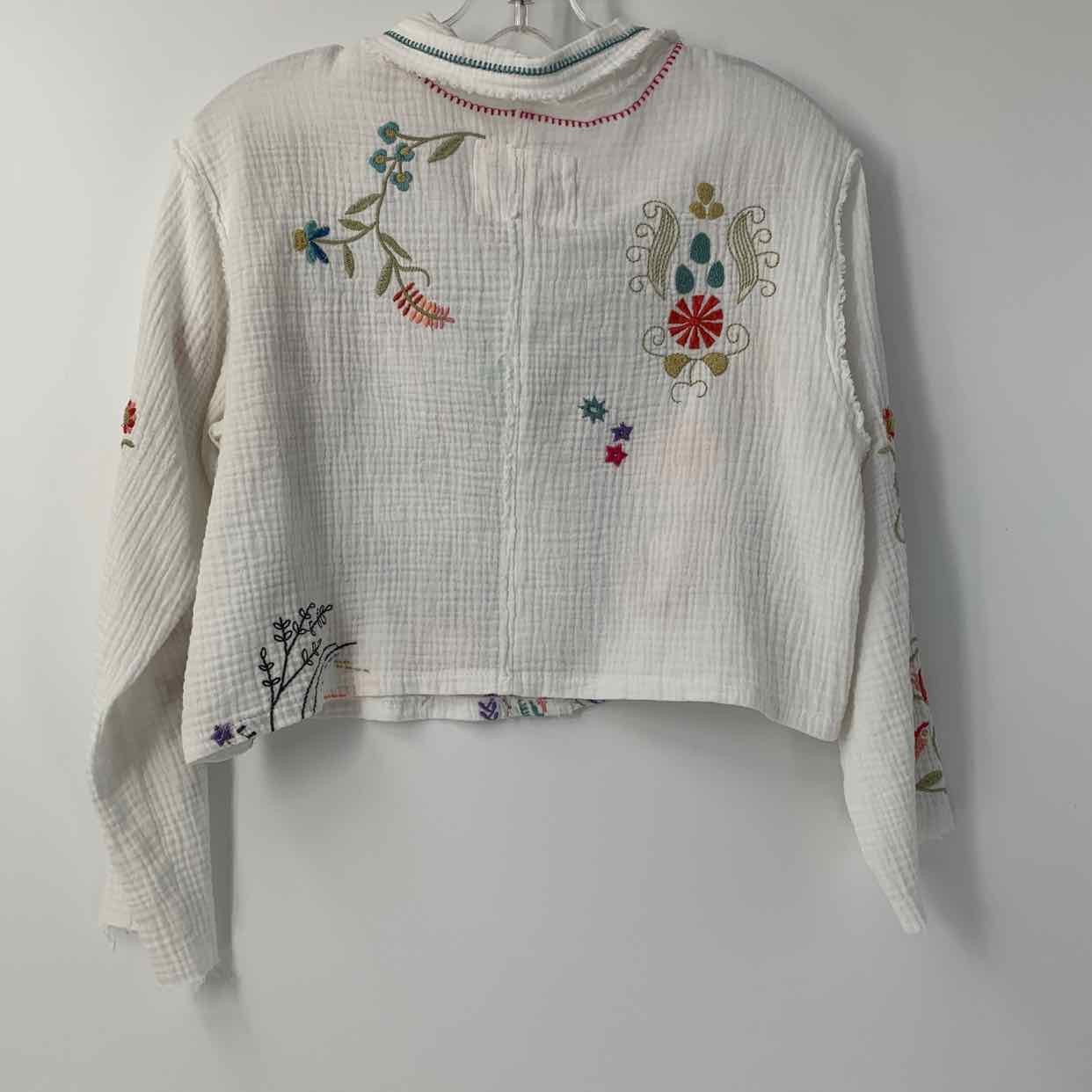 Size SMALL JOHNNY WAS White Multi-Color Embroidered Blouse