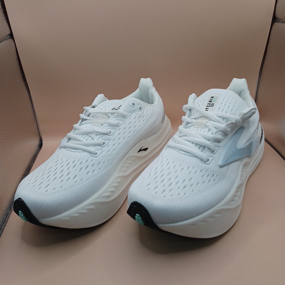 Brooks Glycerin Max Running Shoes-White Women Size 6.5 US
