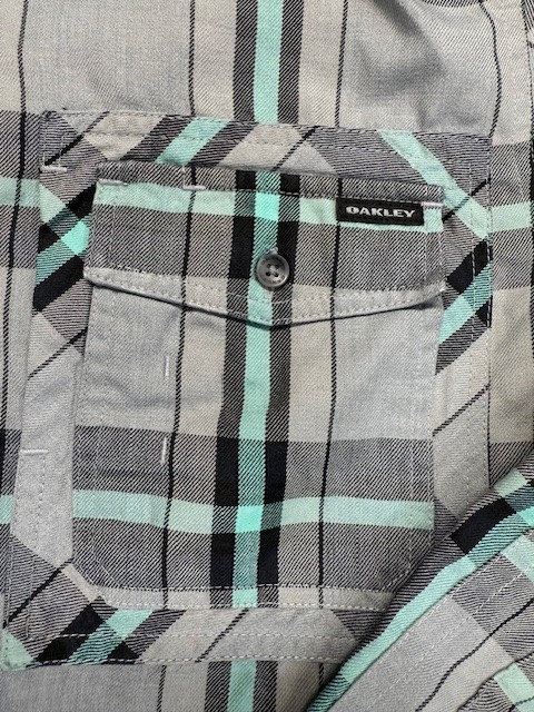 Oakley Shirt Mens Medium Gray Mint Green Plaid Thermogauge Long Sleeve Button-Up