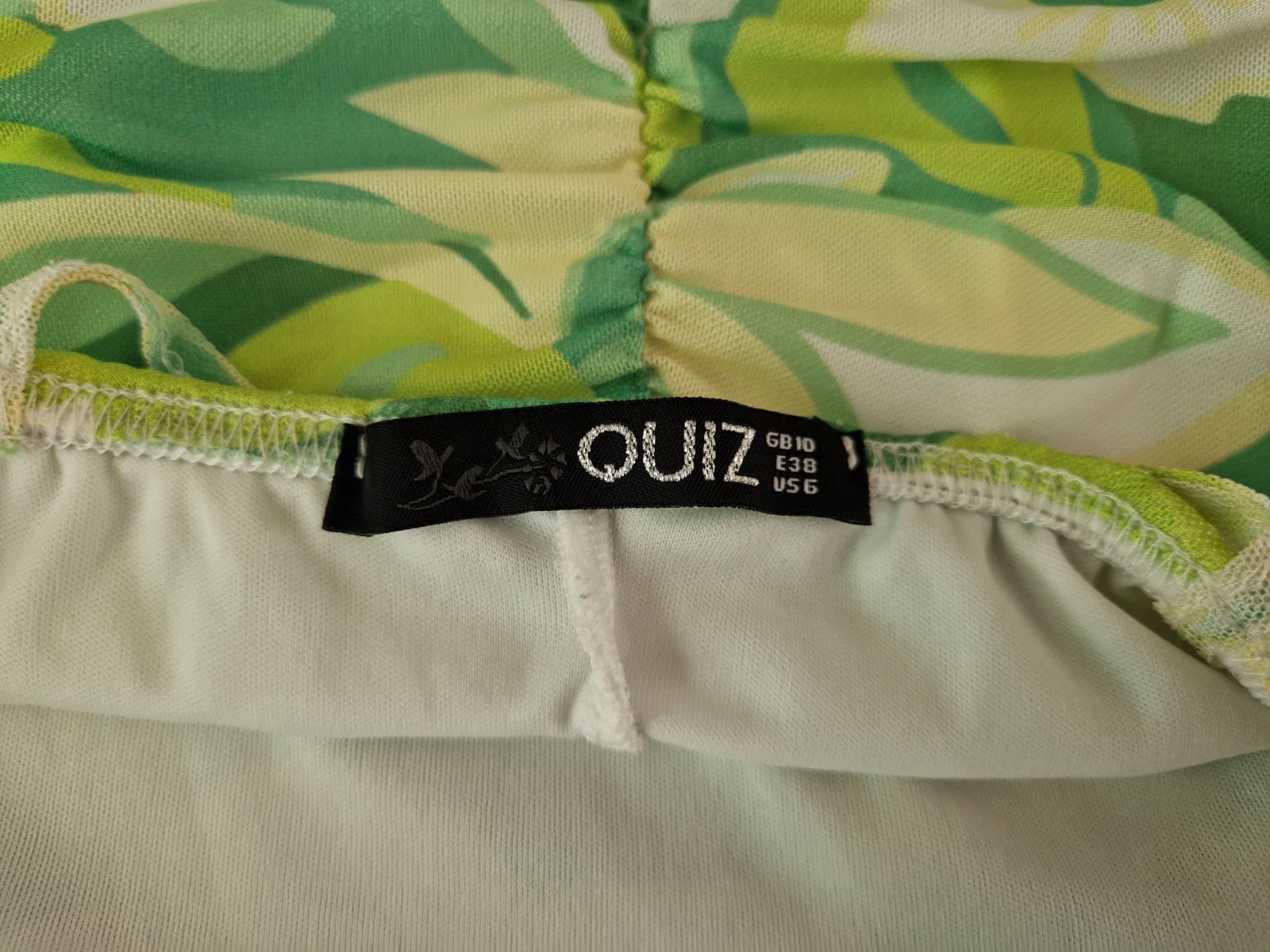 Quiz Vibrant Lime Green Ruched Bodycon Summer Party Cocktail Dress. Size 10