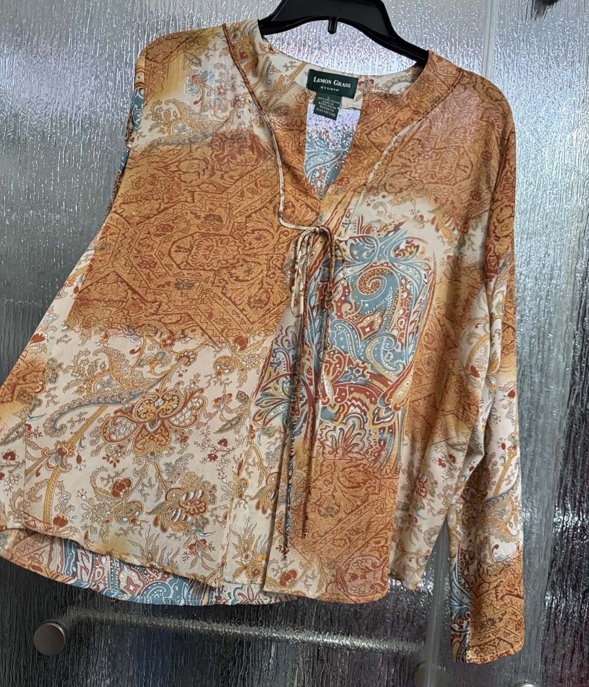 Paisley Boho Semi Sheer Long Sleeve Blouse 20” P2P 25” Length EUC Ladies Large