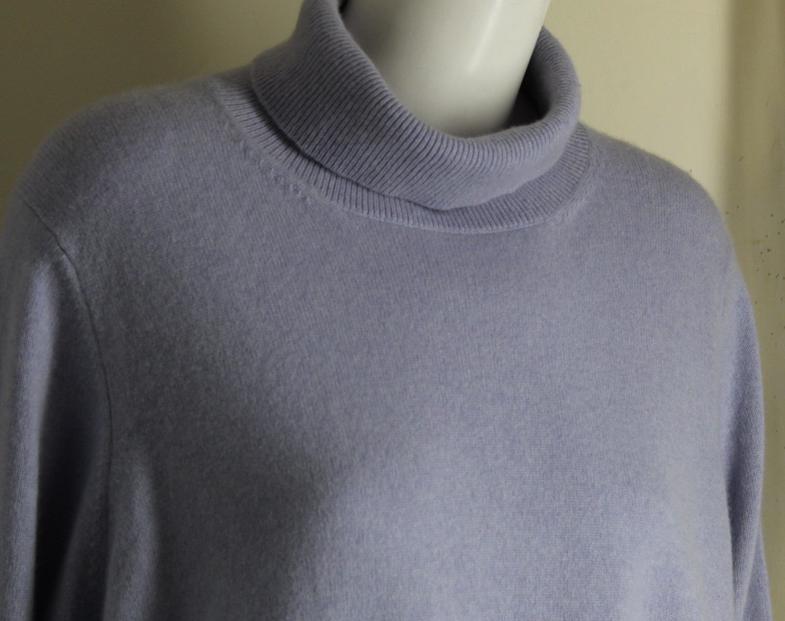 Lands End 1X 2X 53″Bust Plush Lavender Purple 100% Cashmere Turtleneck Sweater