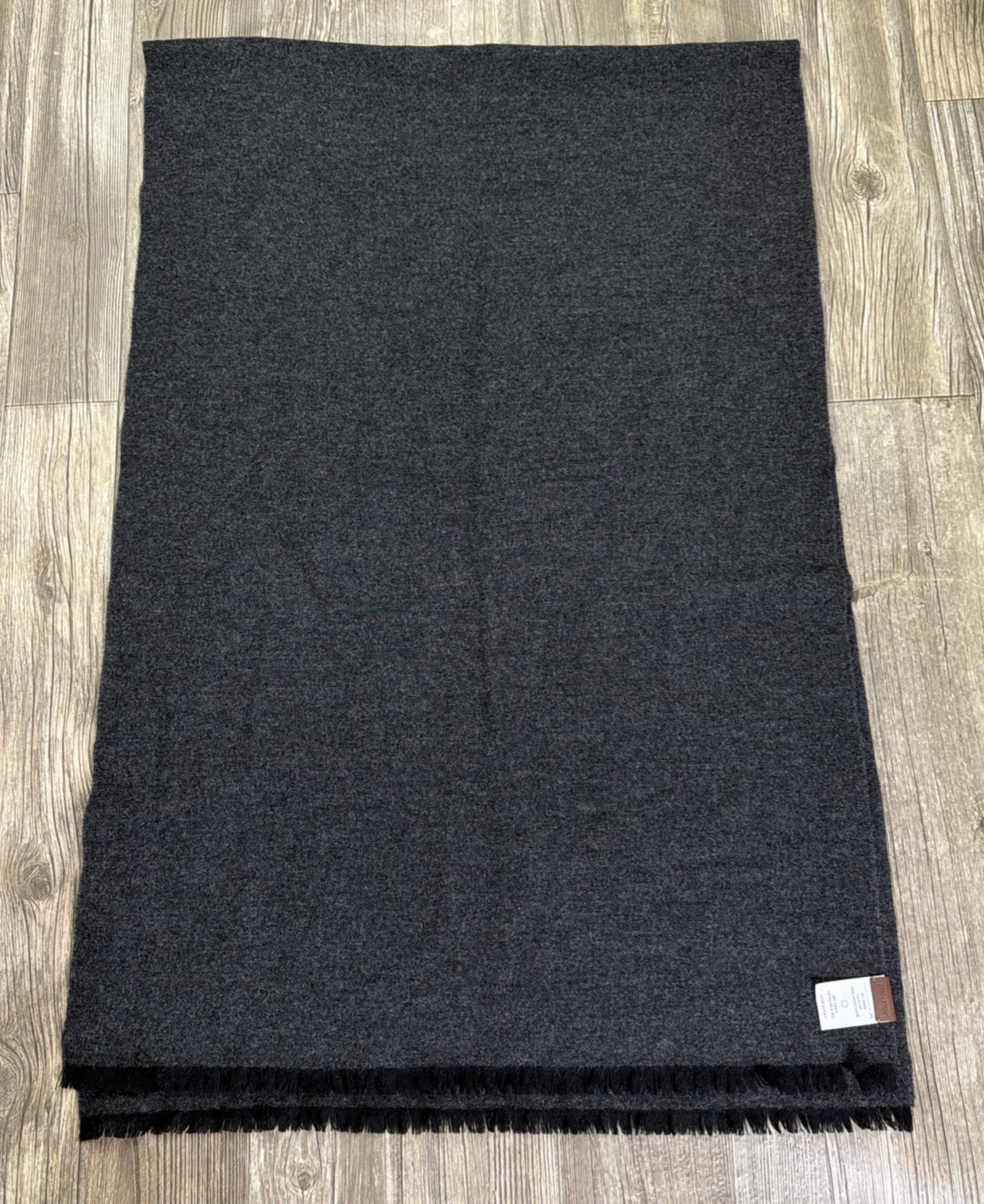Pendleton Wool Wrap Scarf 24×76 Dark Gray with Fringe Made in Italy