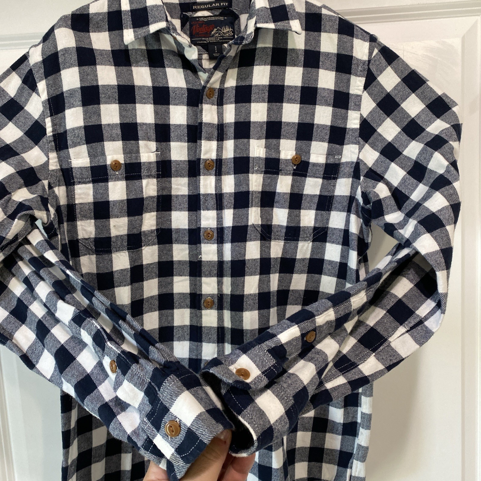 Old Navy Vintage Style Flannel Shirt Small Regular Fit Black White Plaid Gingham