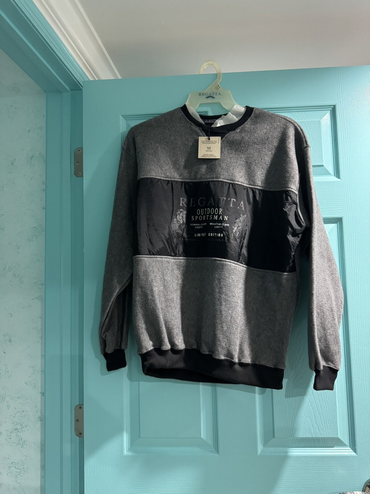Regatta Sport Men Size Medium Pullover Limited Edition Sweater Gray/Black