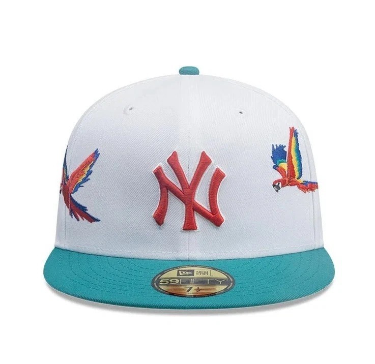 New Era 59Fifty New York Yankees City Element Honduras Feathers UV NWT – 7 1/4