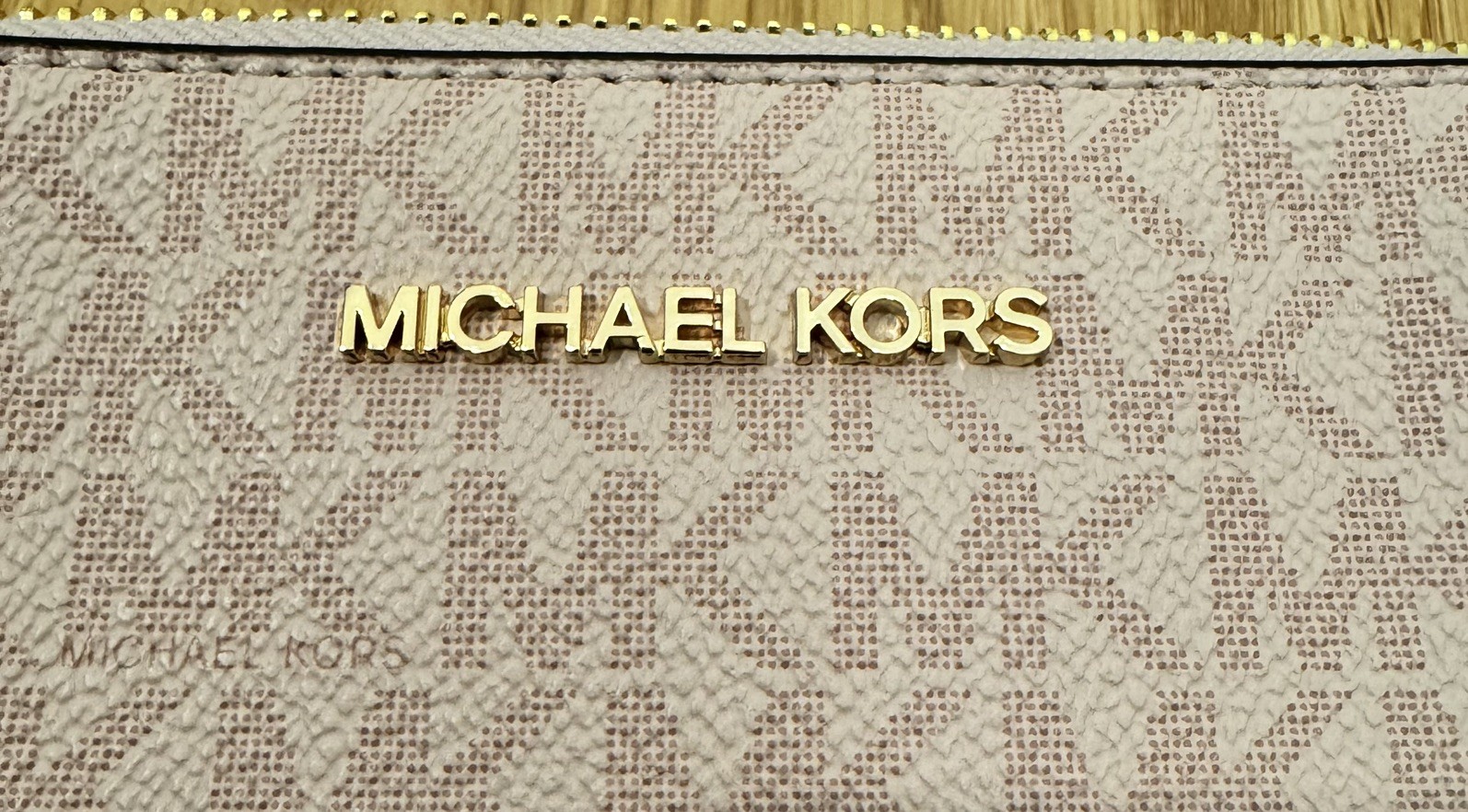 Michael Kors Jet Set Small MK Logo Convertible Wristlet Powder Blush Pink