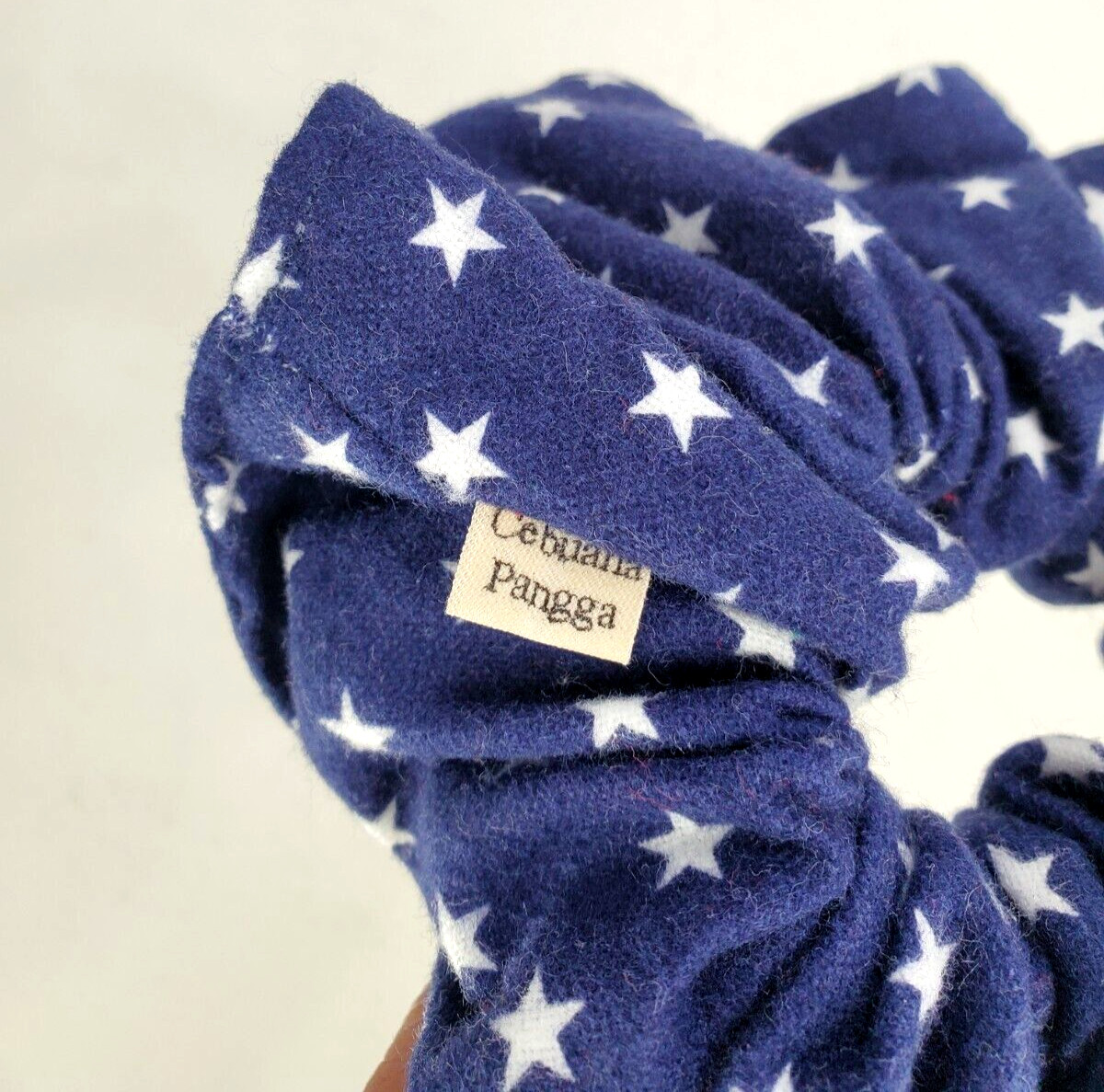 Handmade Women’s Scrunchies size XL Blue Cotton Snuggle Flannel Stars Print New