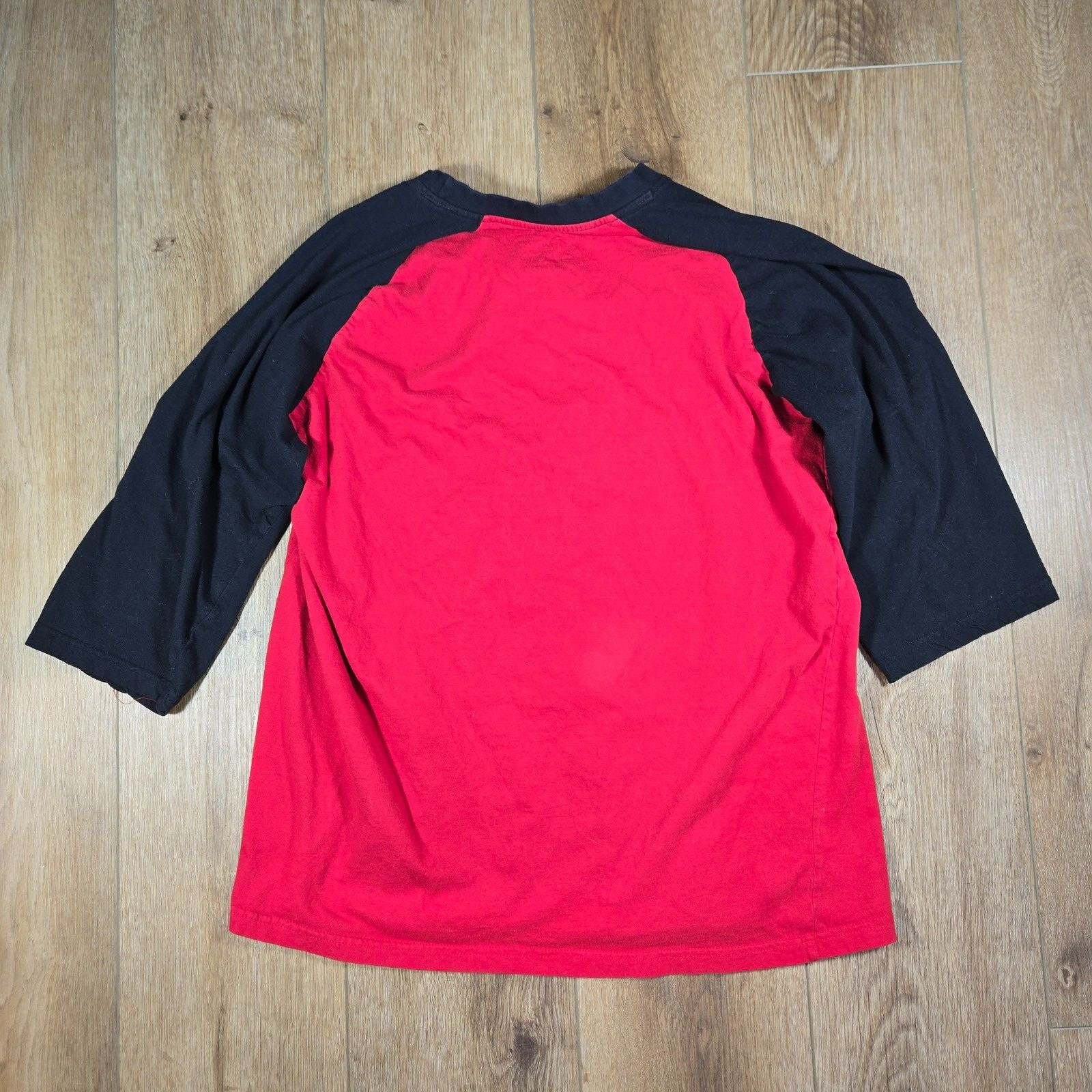 Marvel Deadpool Loot Wear Crate Raglan Shirt Mens XL Red Black Jersey Smolder