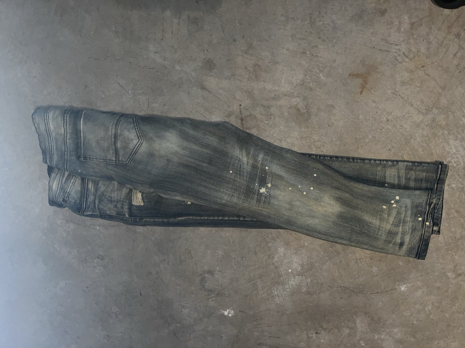 Men’s Gray Distressed Denim Jeans Tapered Fit Solid Regular Size 32