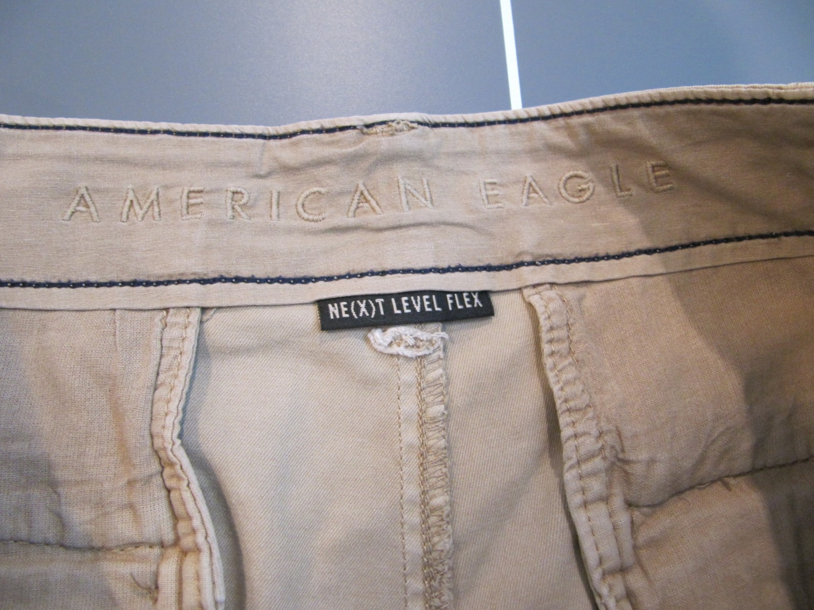 American Eagle Outfitters Next Level Flex Men’s Chino Shorts Size 32 Khaki color