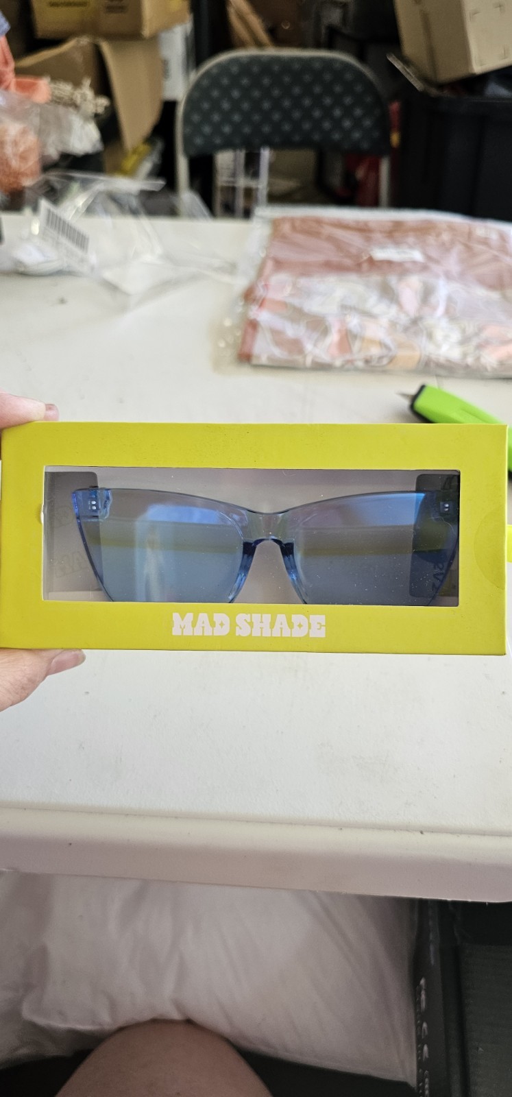MAD SHADE Sunglasses RETRO SUN 42 V2 Unisex Style Expression Glam NWT