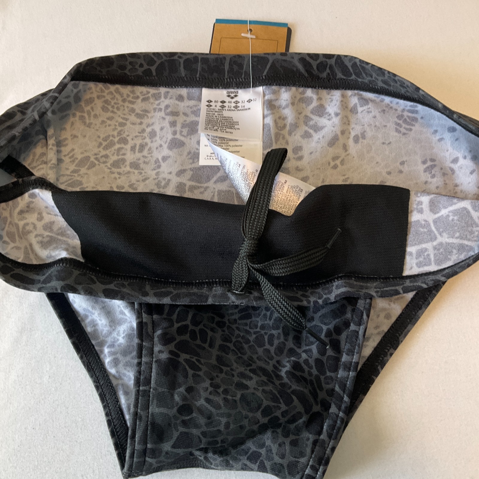 Arena Performance Swimsuit Mens Size 32 Black Snakeskin Swim Briefs Quick Dry