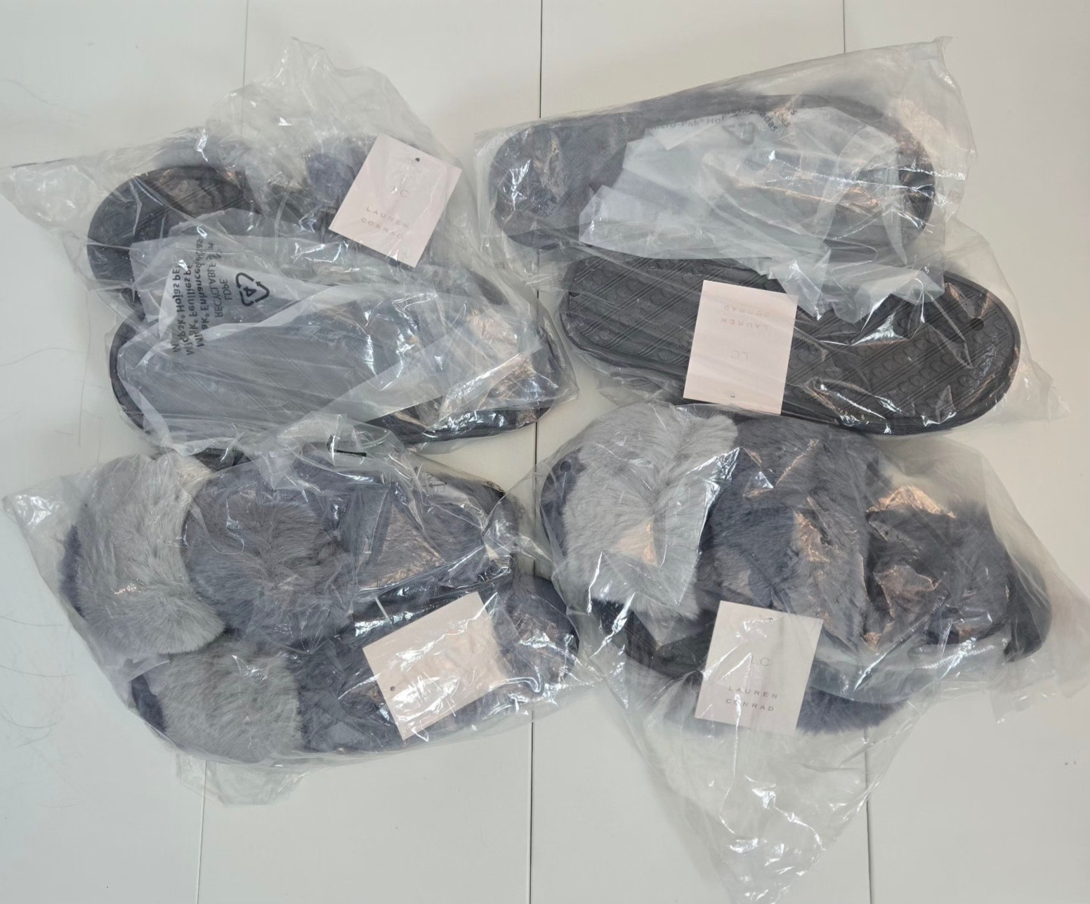 Lot of 4 – LC Lauren Conrad Double Band Faux Fur Slide Slippers Gray M 7/8