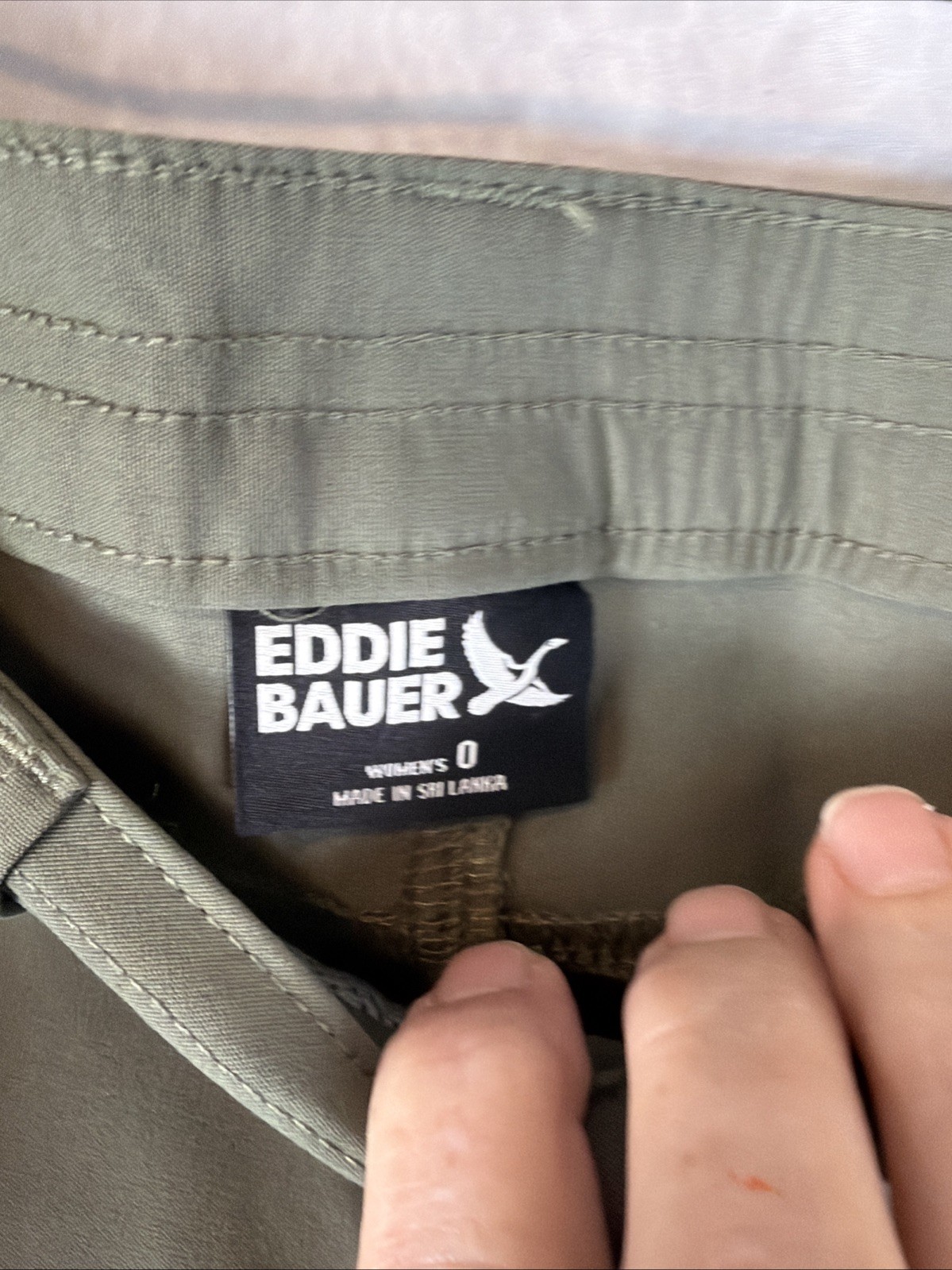 Eddie Bauer Rainier Capri Pants Womens Sz 0 Khaki Hiking Nylon Stretch Zip Green