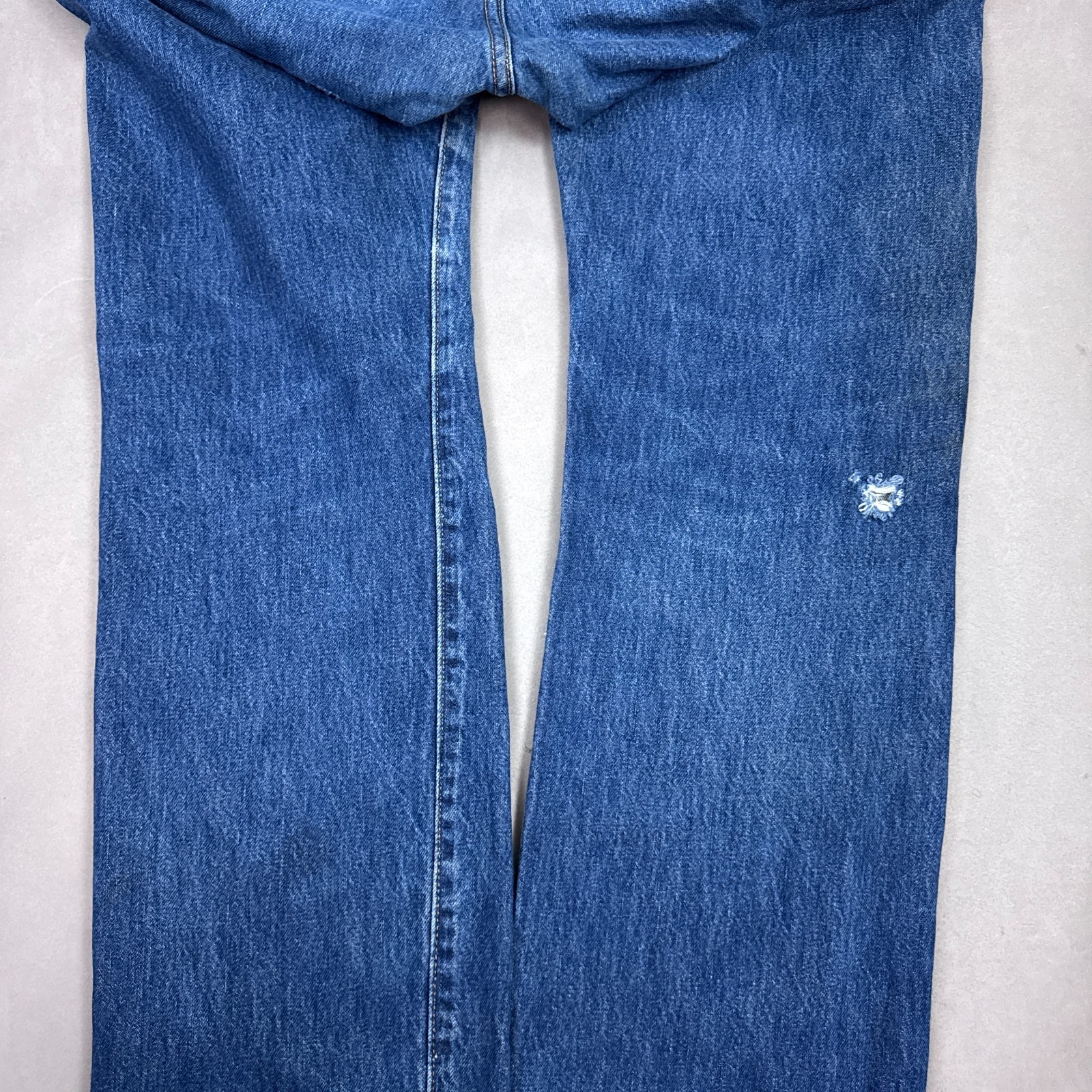 Levis 501 Jeans Mens 32×34 Blue Button Fly Denim Pants Thrashed Faded (Tag34x36)