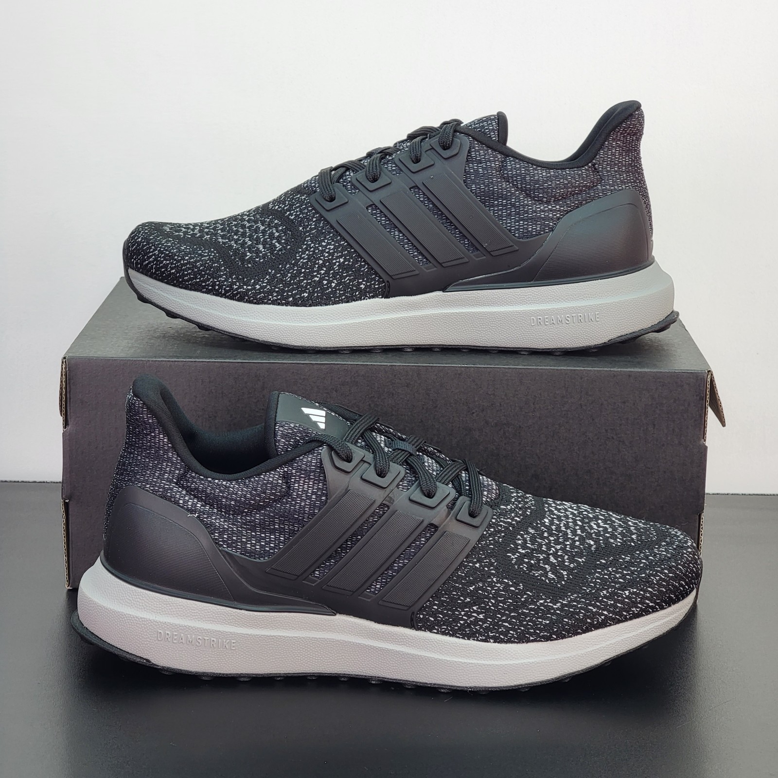 Adidas UltraDream DNA Men’s Size 13 Athletic Shoes Black Gray Running Sneakers