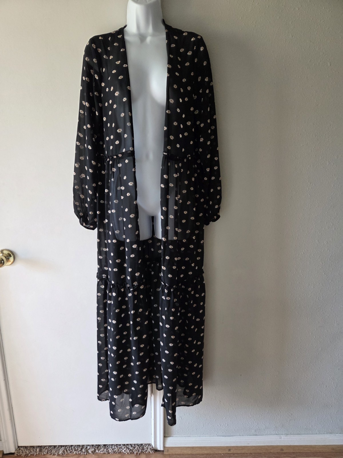 Wild Fable Black Daisy Sheer Maxi Kimono Cover Up XS/S
