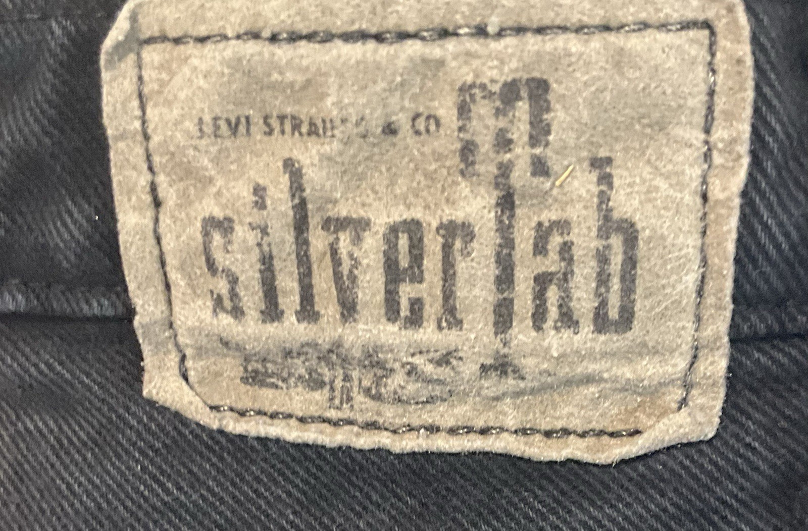 Vintage Levis SilverTab Loose Fit Jeans Black 32×31 Distressed Skater 90s Baggy