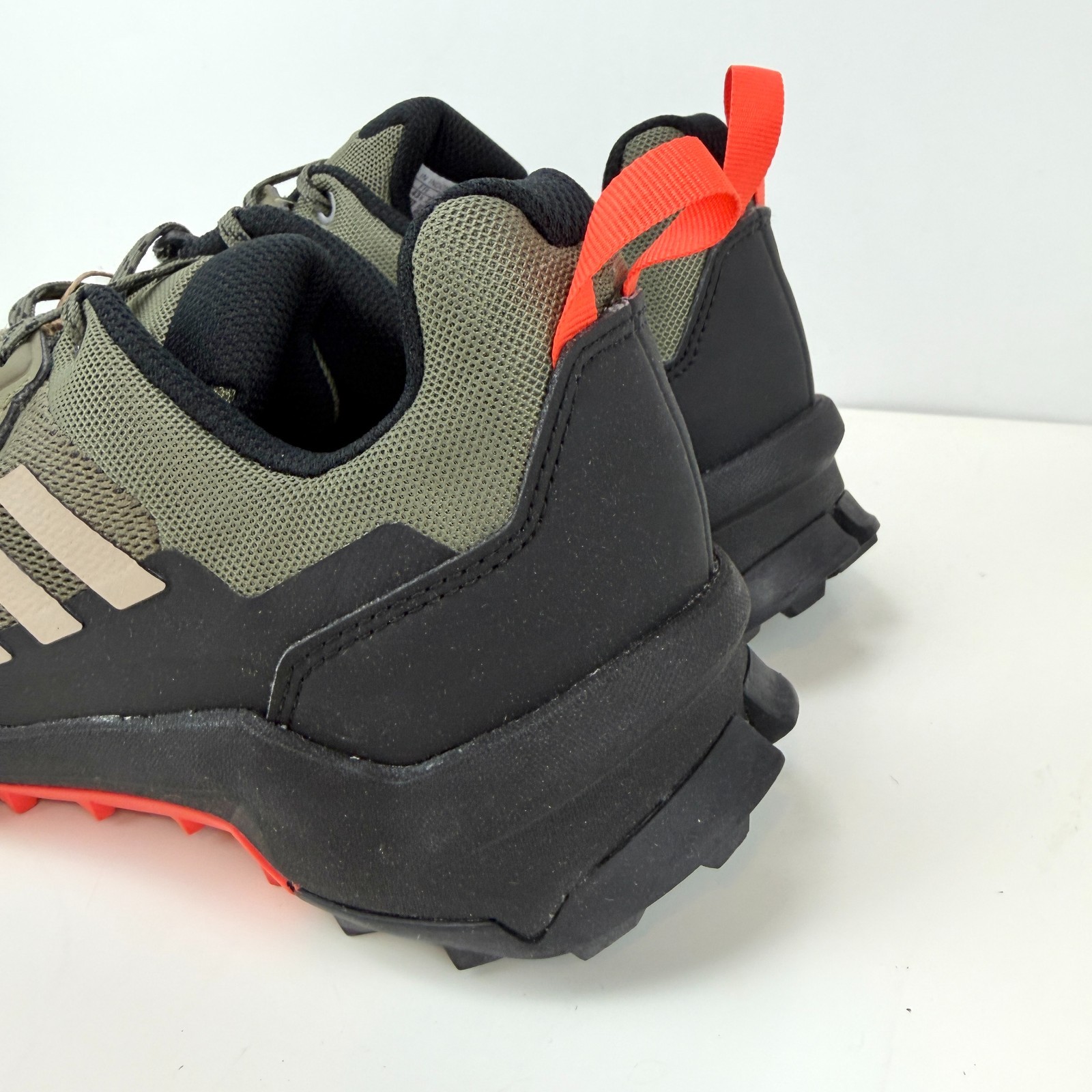 adidas Terrex AX4 Wide Mens Hiking Shoes Olive Green IG8852 Sz 9.5 FIT SMALL
