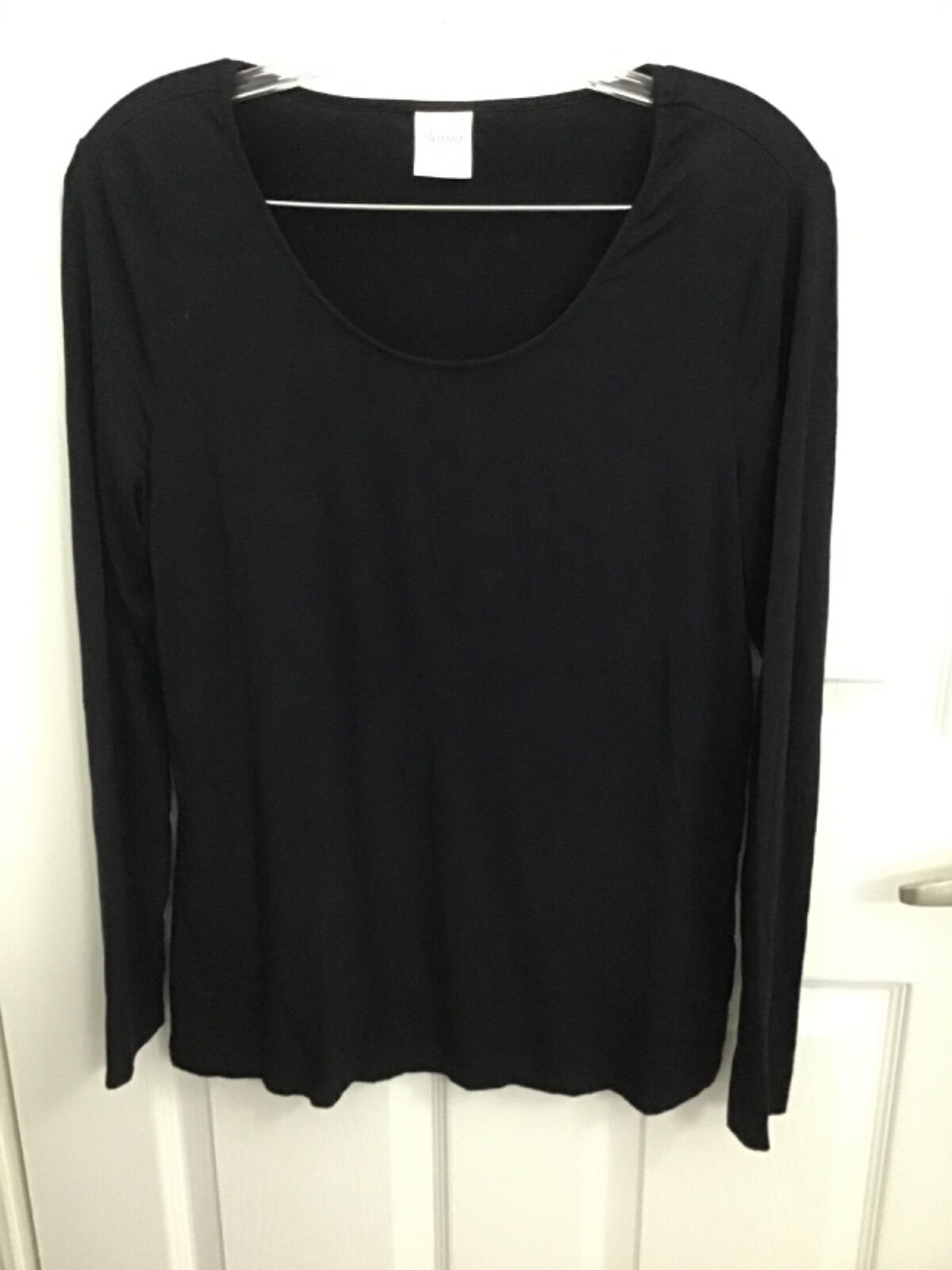 Soma Women’s Soft Comfortable Long Sleeve Turnaround Tee/Top Black Size S
