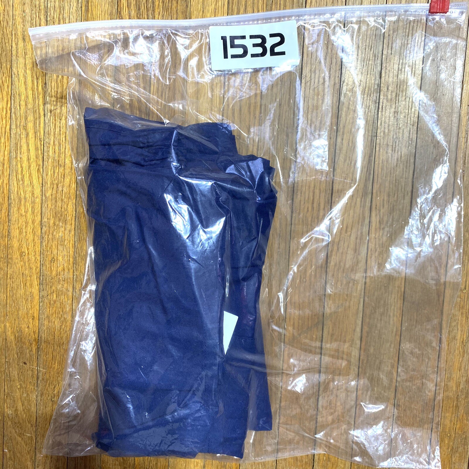 Spectrum Scrub Bottoms Size Large NEW WITH TAGS – Cargo Pocket Elastic Waist