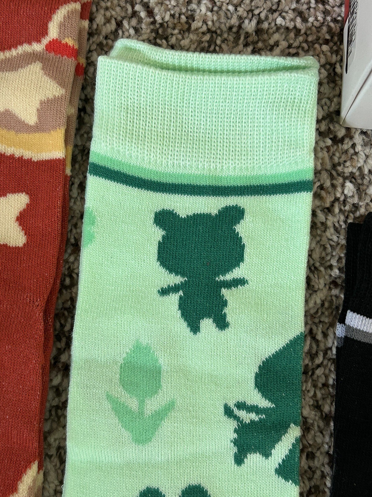 New Nintendo Animal Crossing Novelty Box Crew Socks – 3 pairs Size 10-13 (SH4)