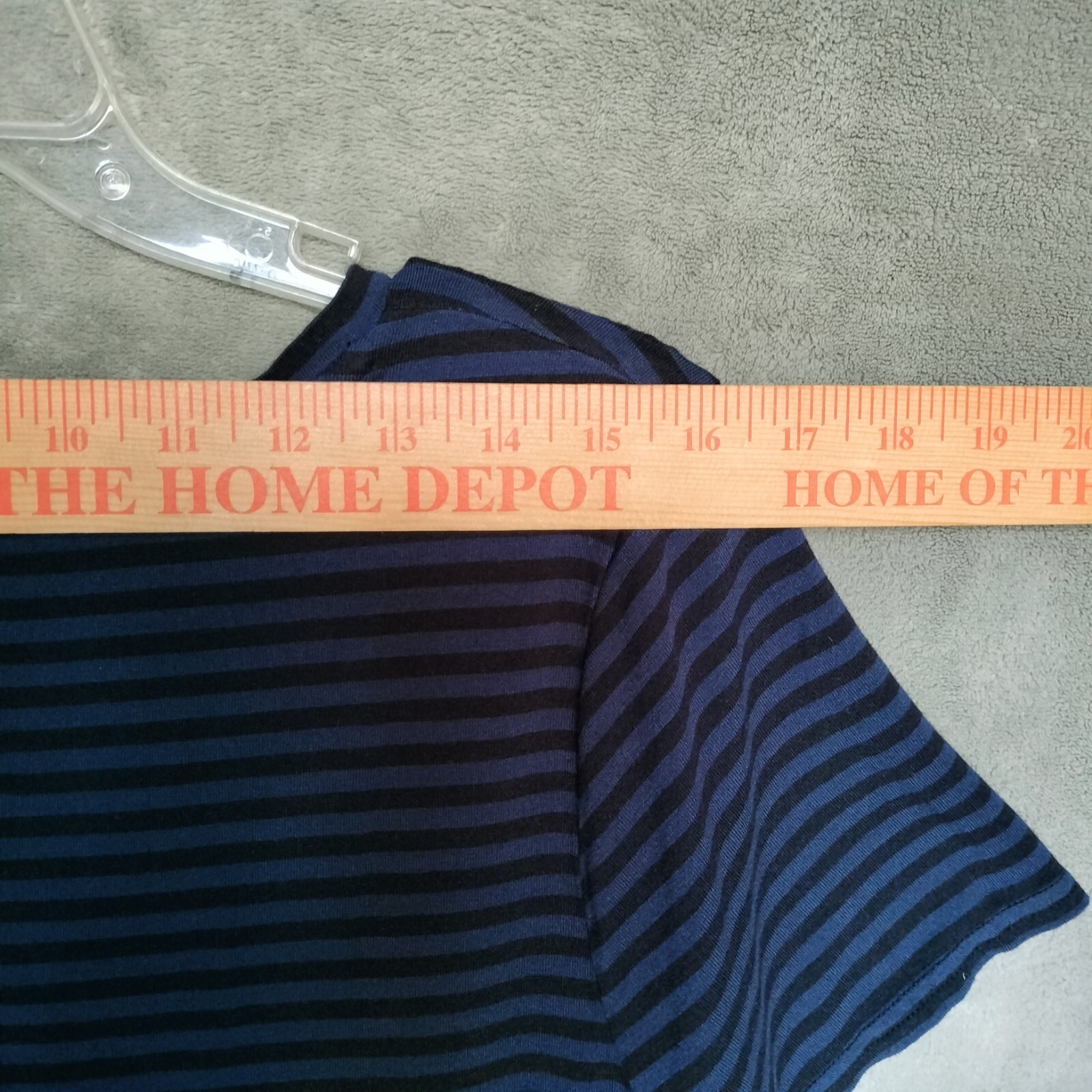 Simply Styled Blue Striped V Neck Shirt Womens Size XL Rayon Spandex Stretch Top